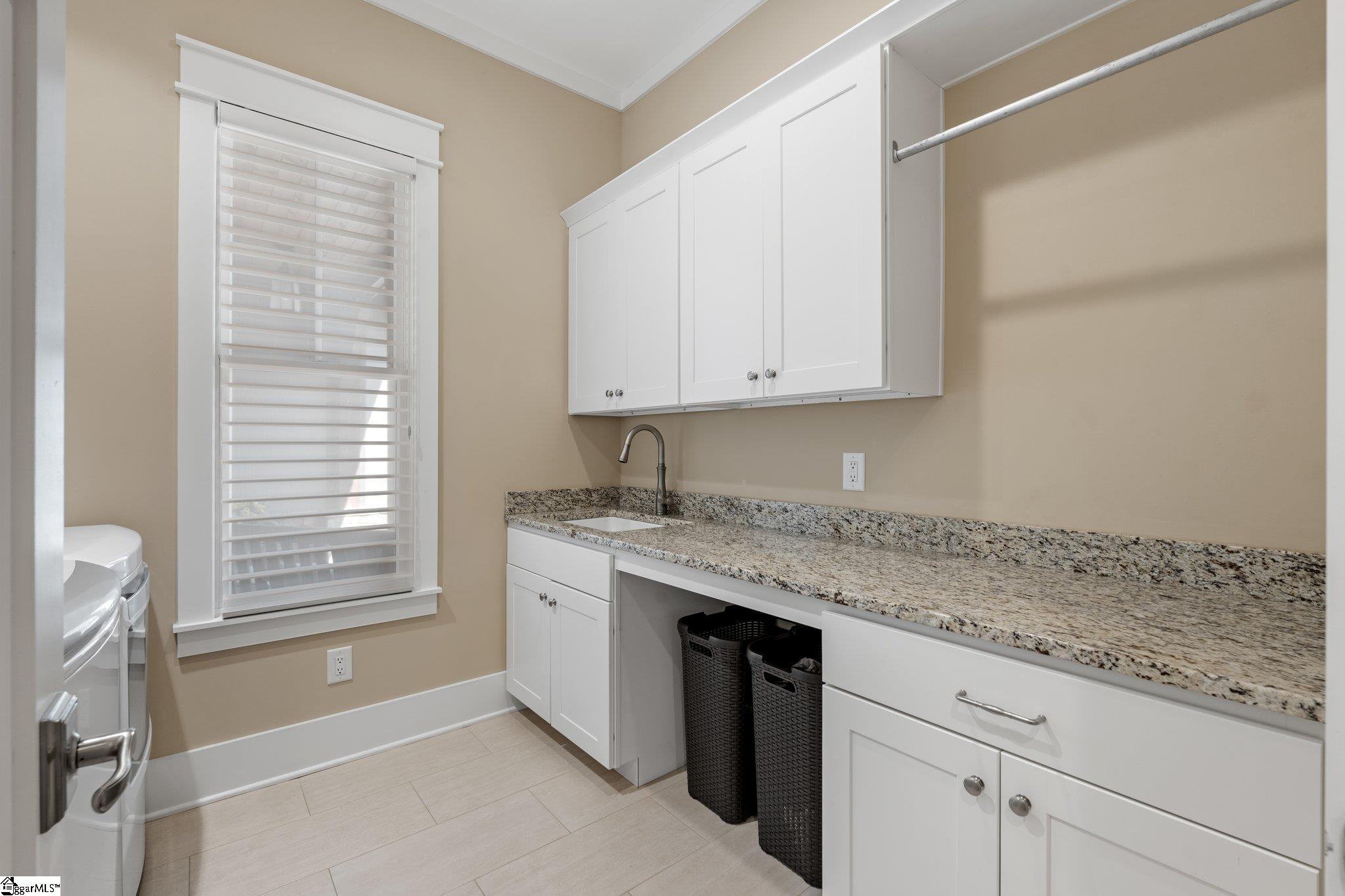 1553919 Property Photo 19