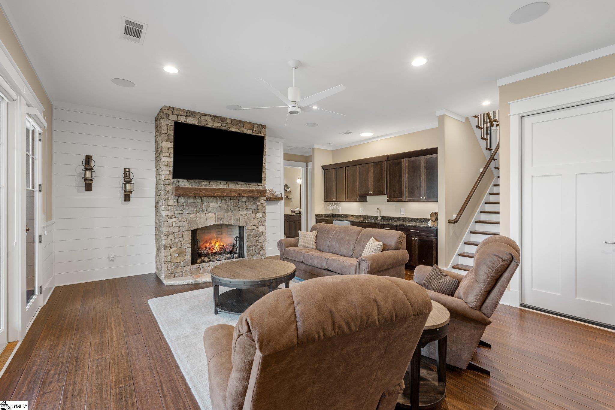 1553919 Property Photo 26