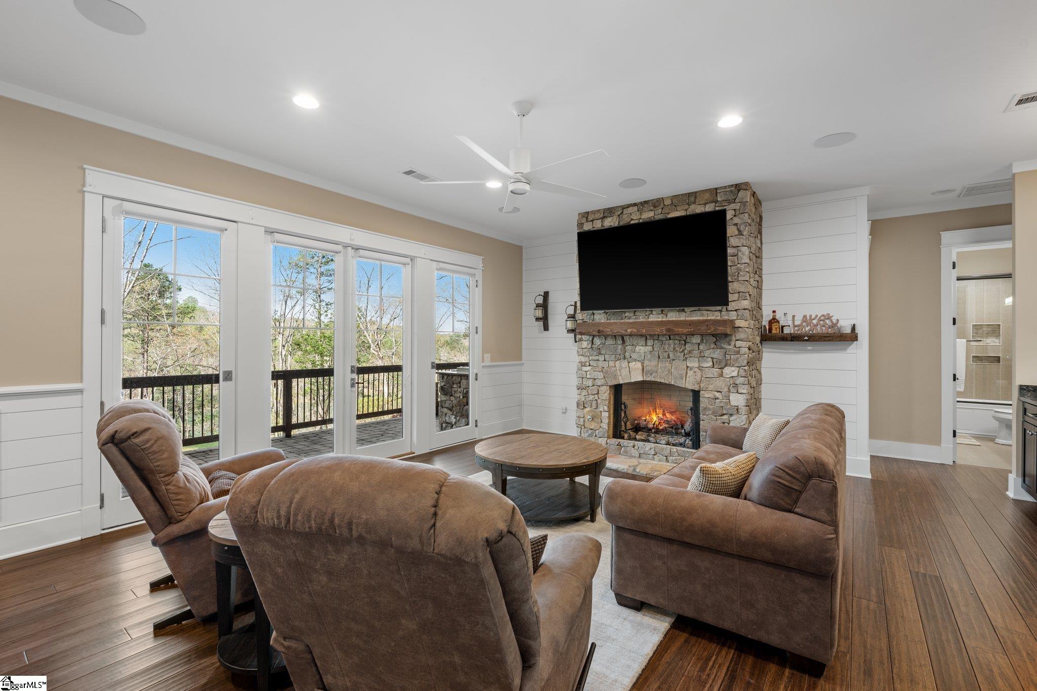 1553919 Property Photo 27