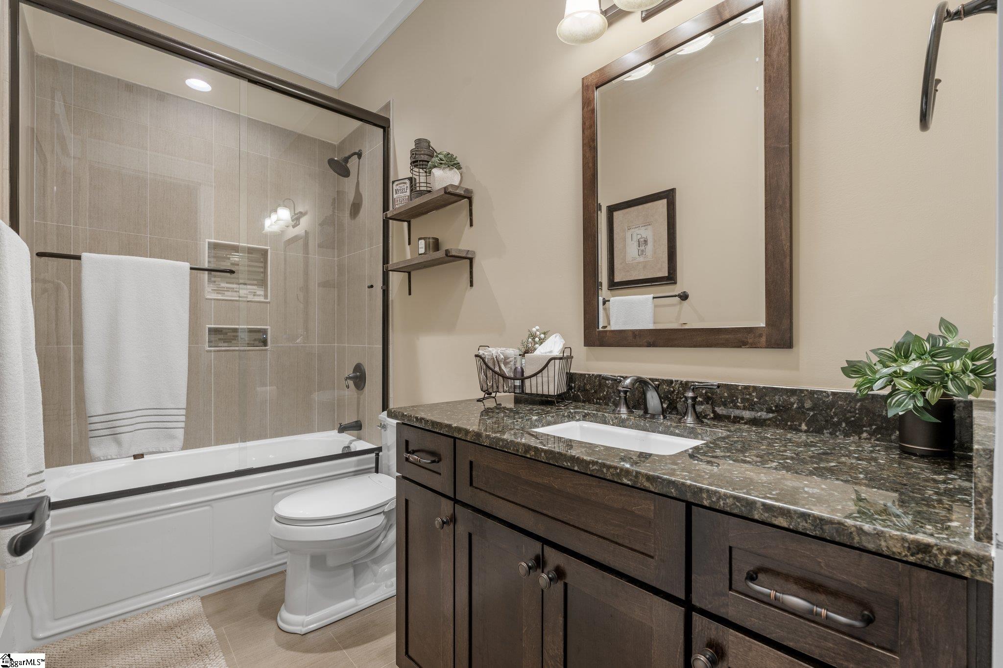 1553919 Property Photo 31