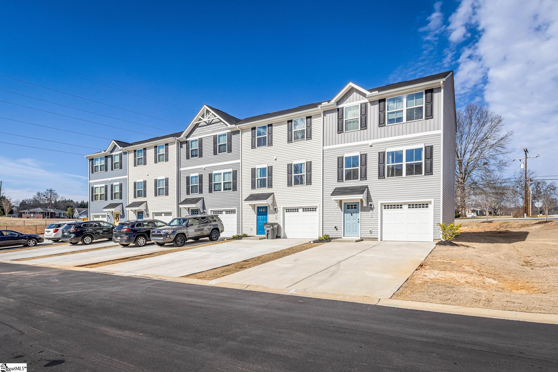 102 Verdant Leaf Way Property Photo