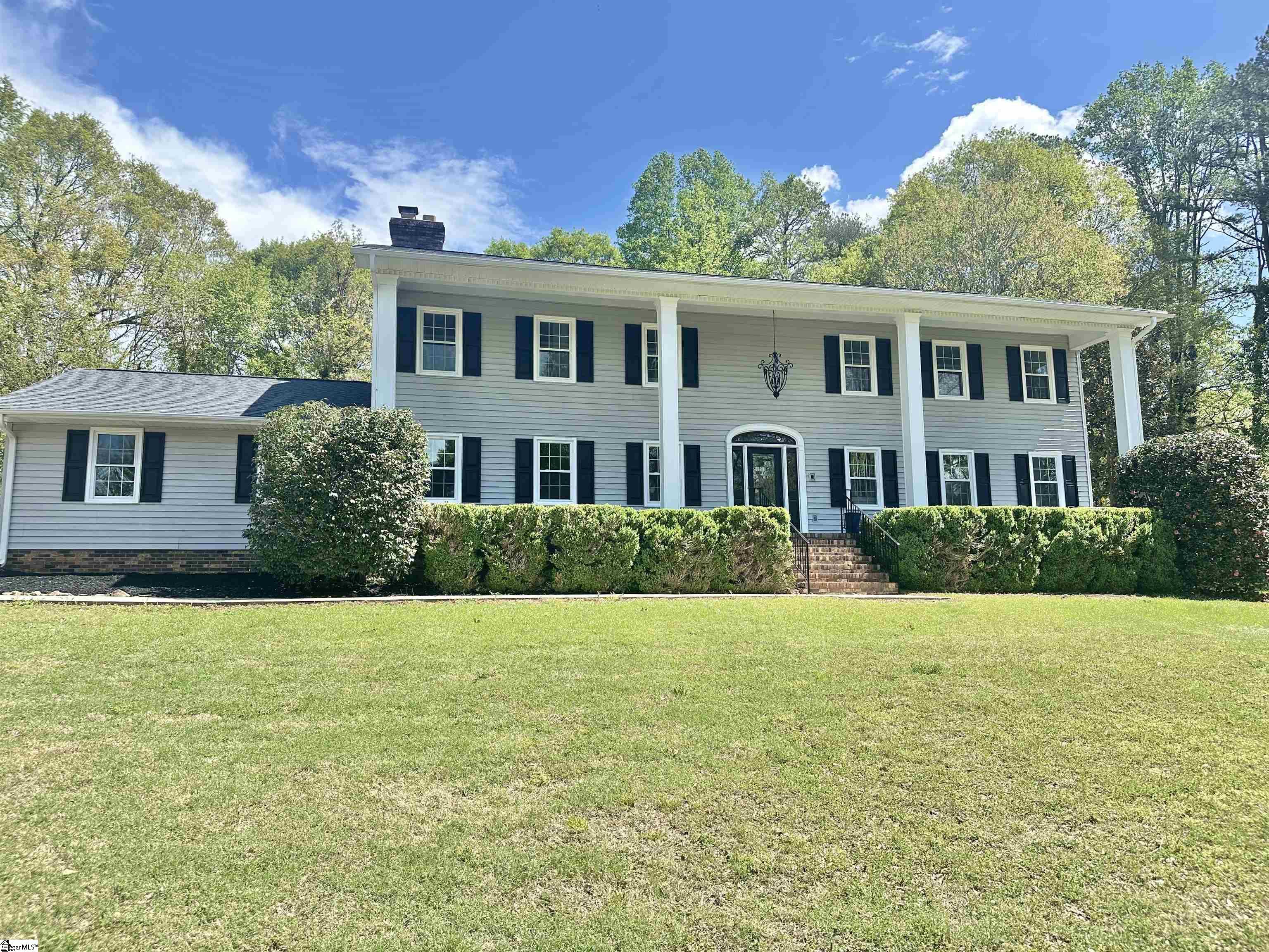 102 Buckingham Court Property Photo