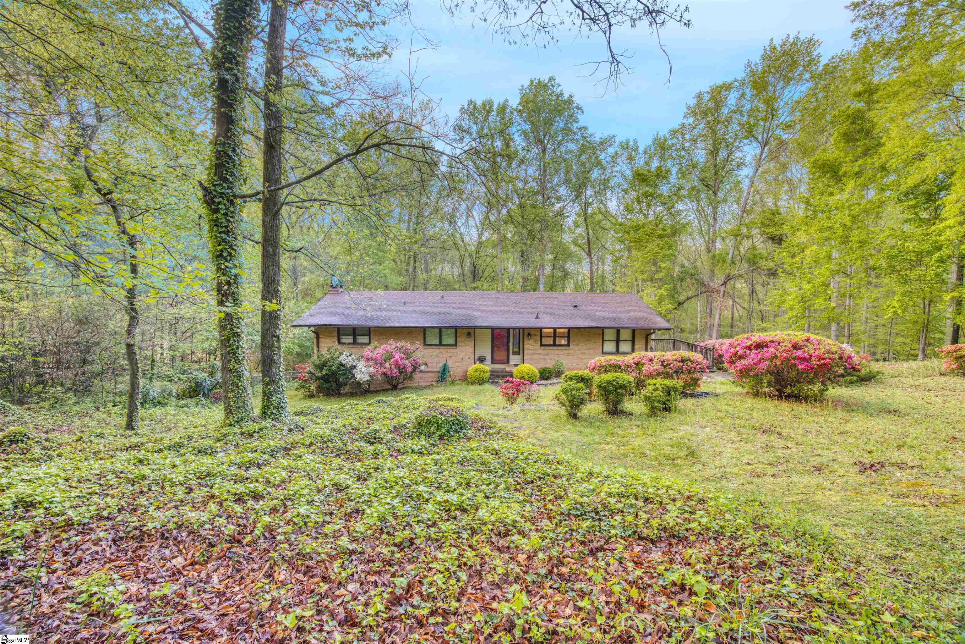 115 Mustang Circle Property Photo