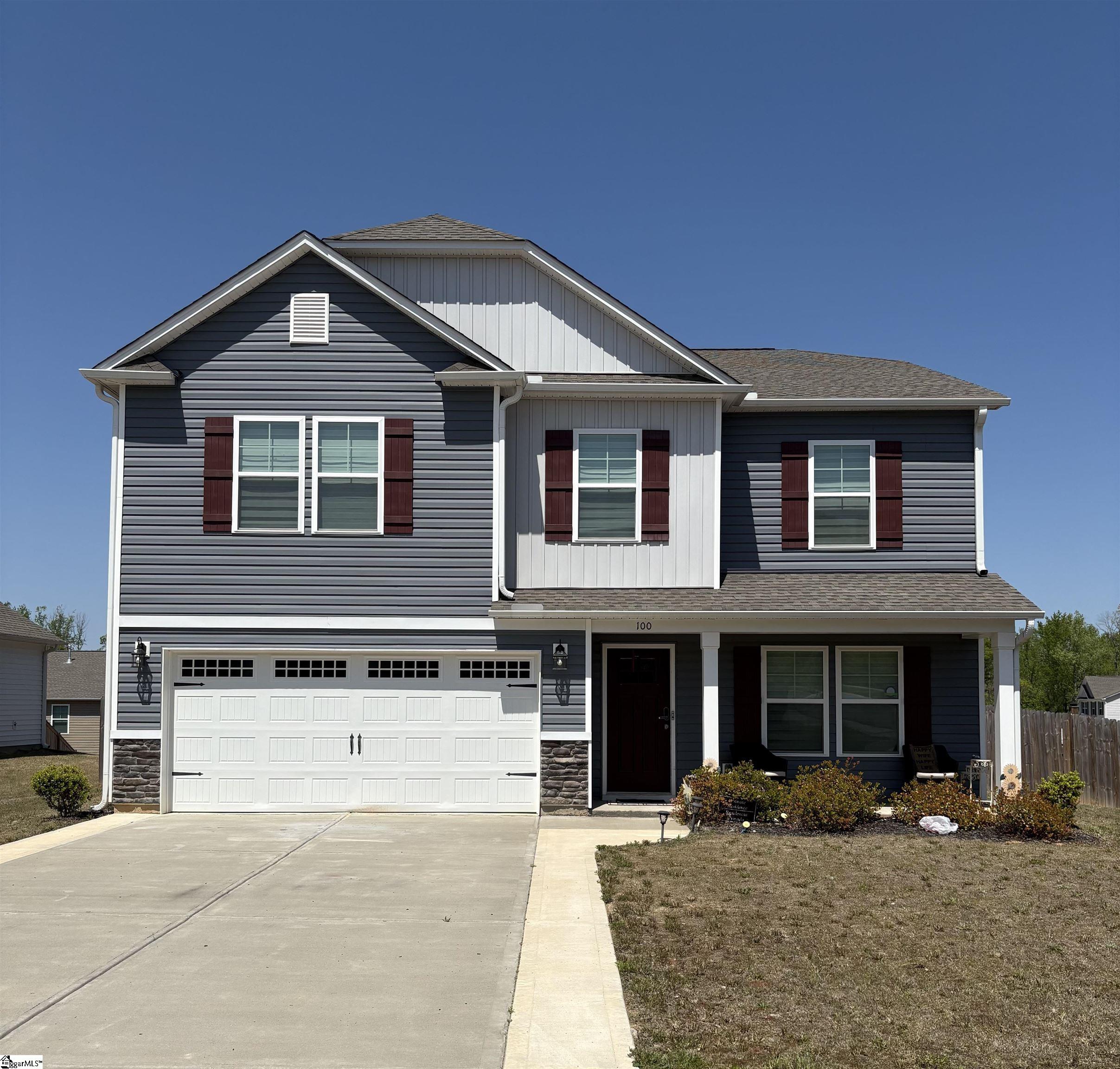 100 Bruinen Drive Property Photo