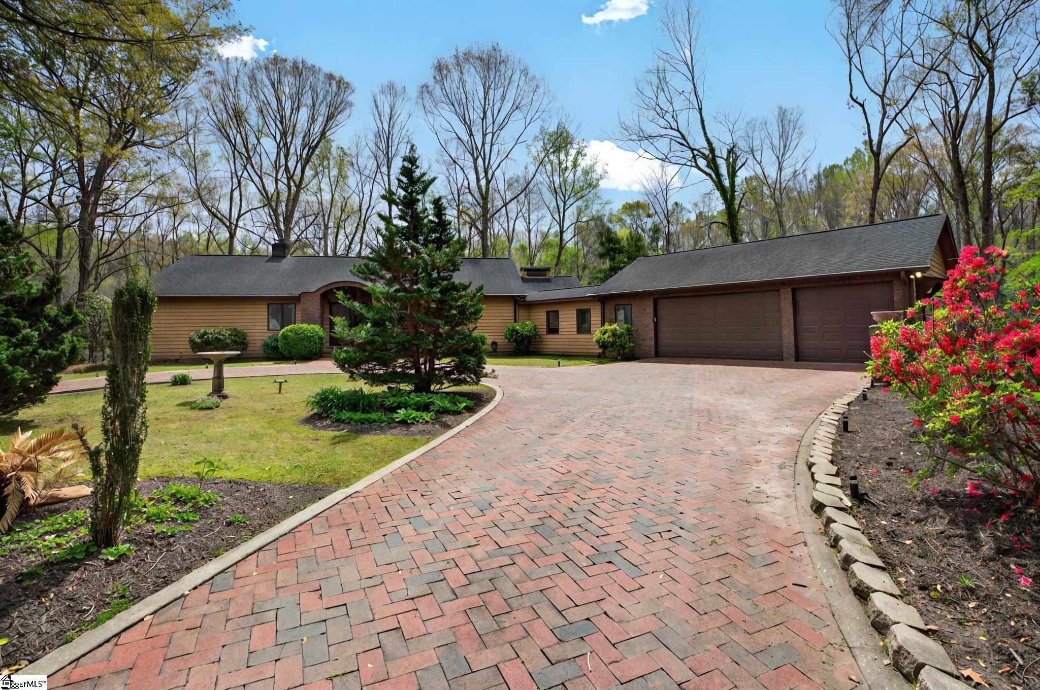 155 Cherokee Trail Property Photo