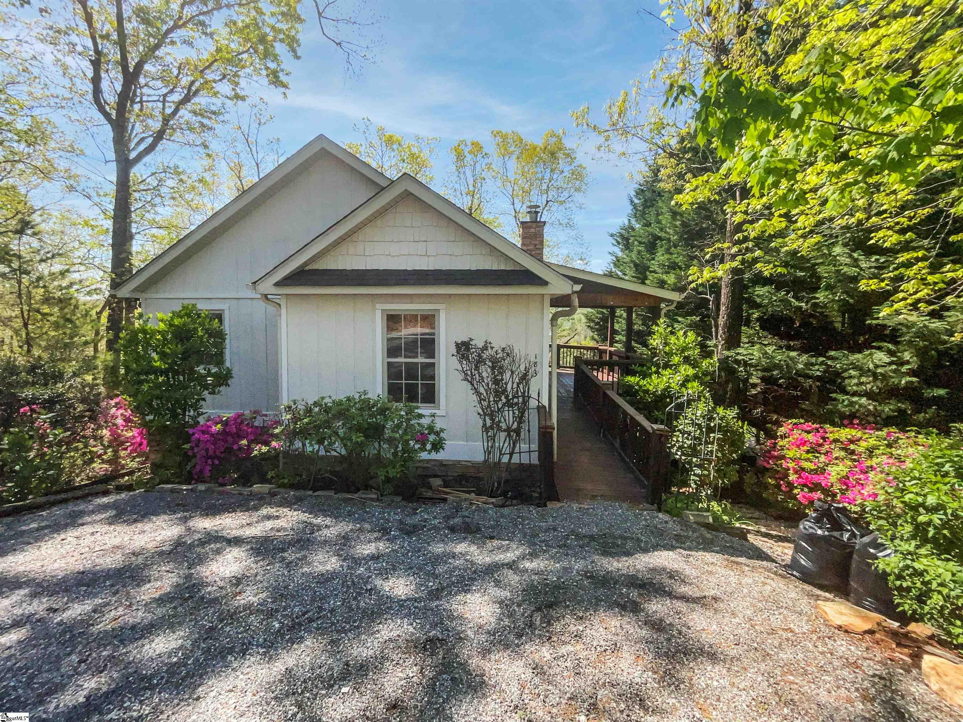 183 Caledonia Road Property Photo
