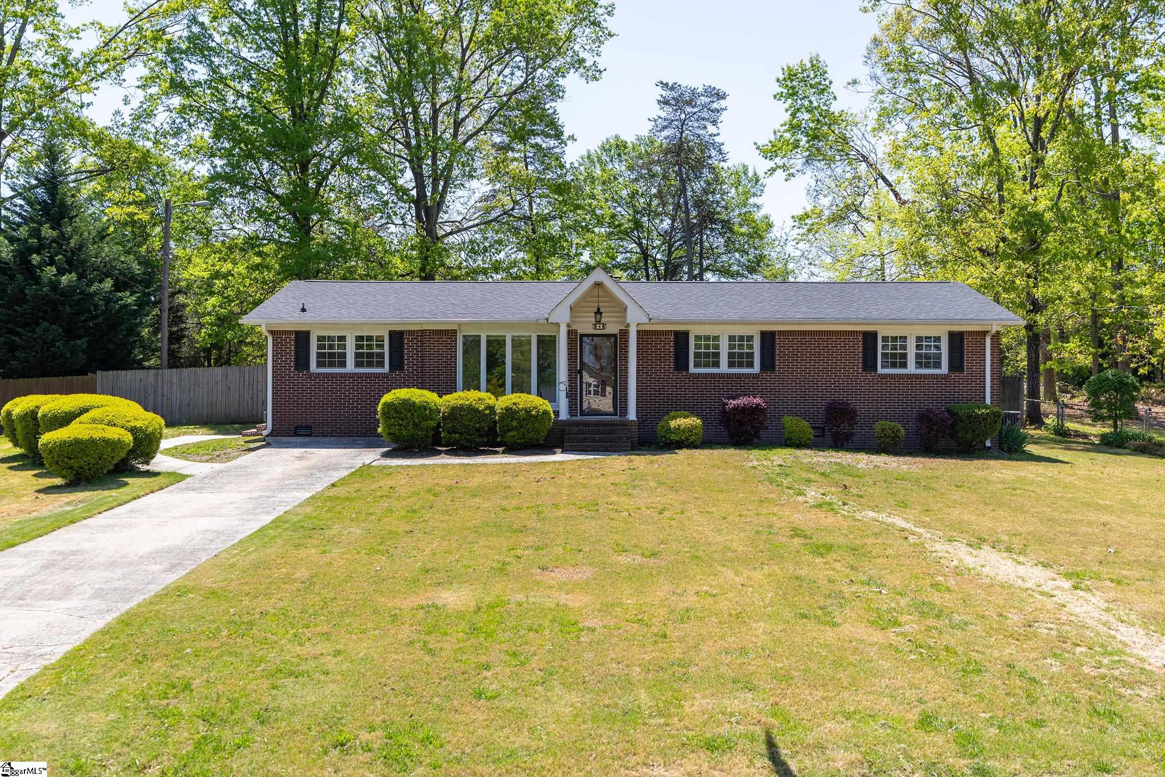 4 Strand Court Property Photo