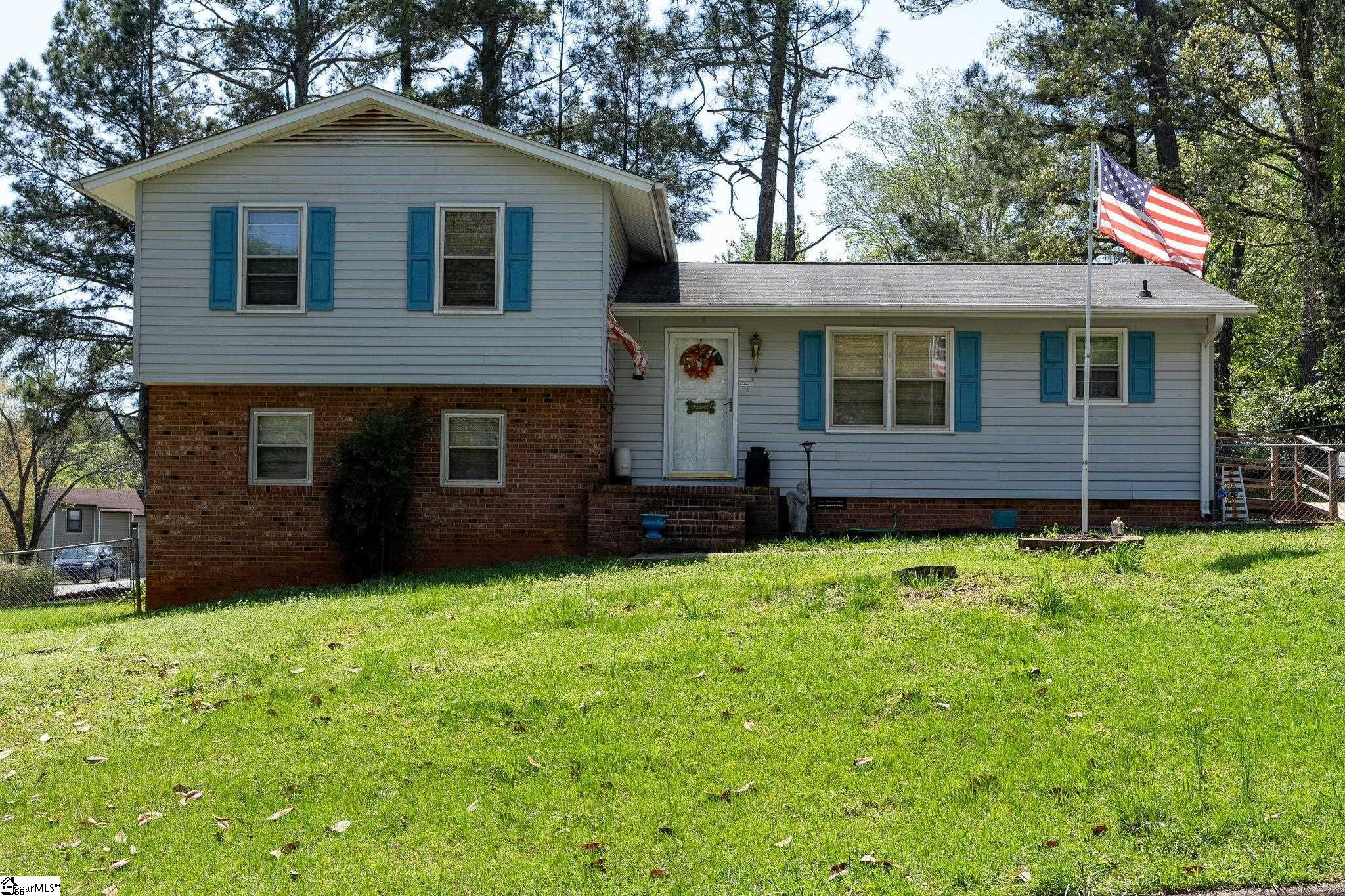 407 Rotterdam Road Property Photo
