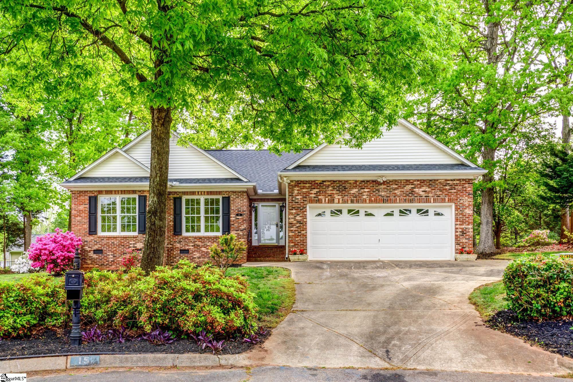 15 Red Cedar Court Property Photo