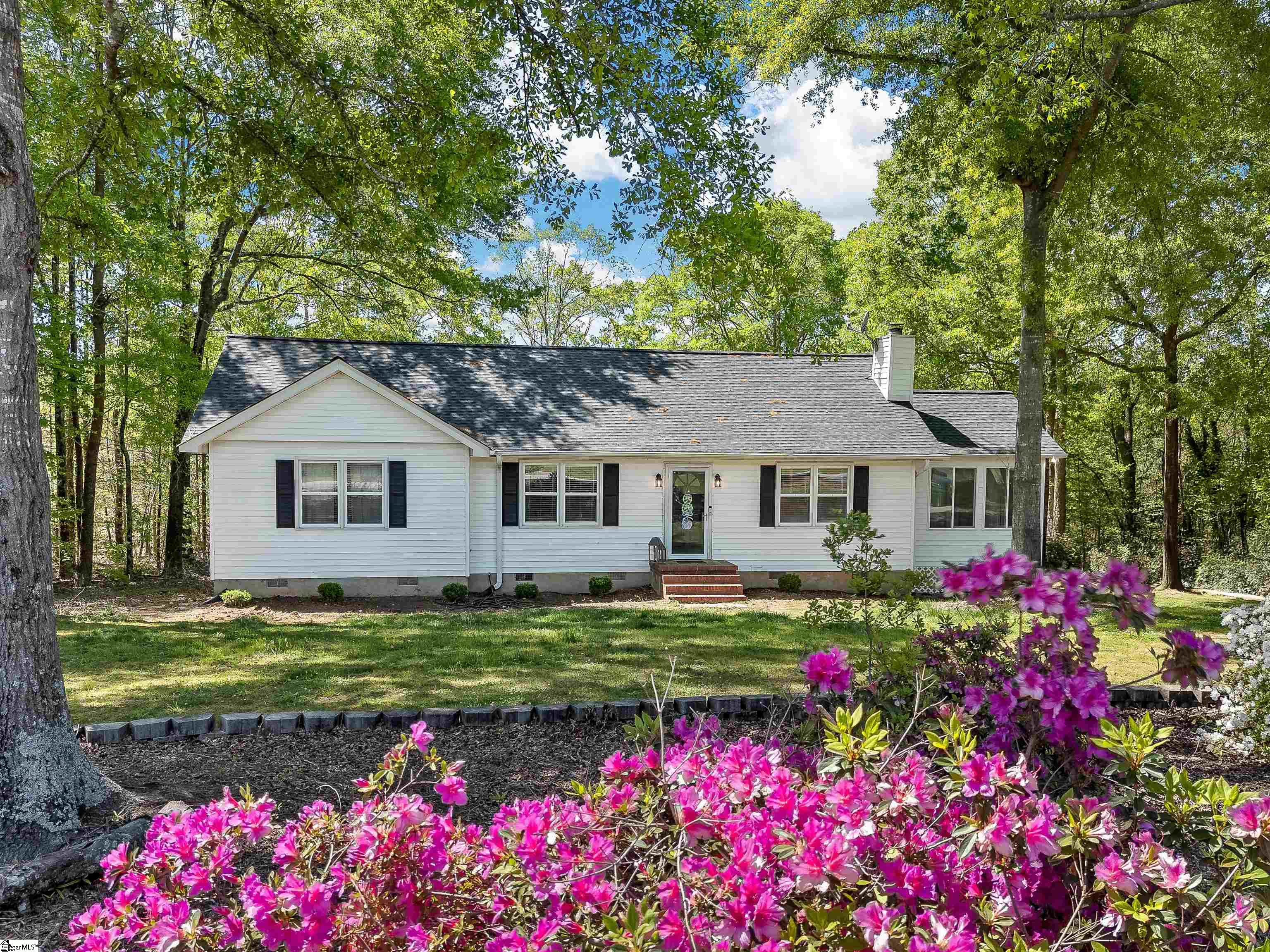 521 Harrison Road Property Photo