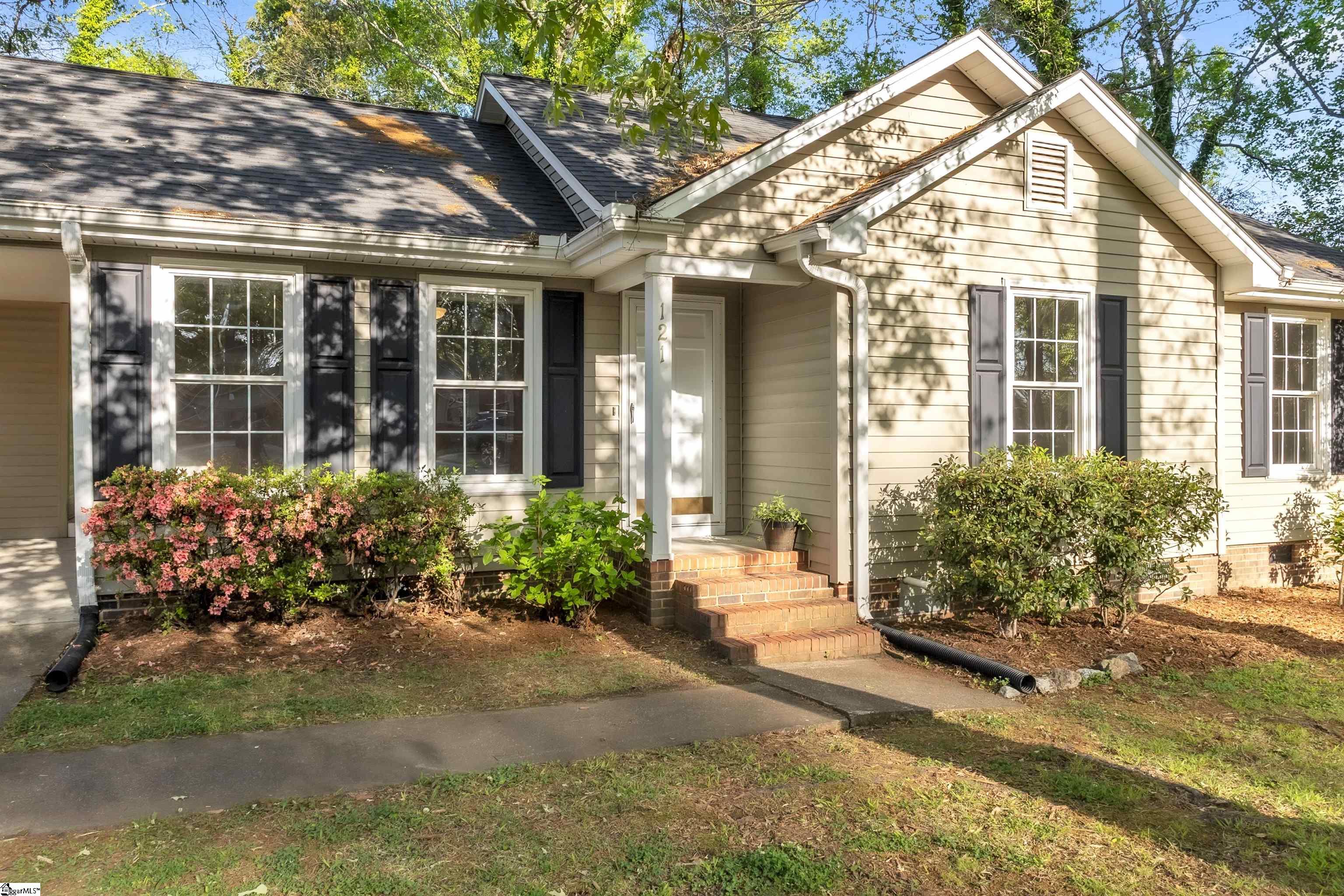 121 Bell Drive Property Photo