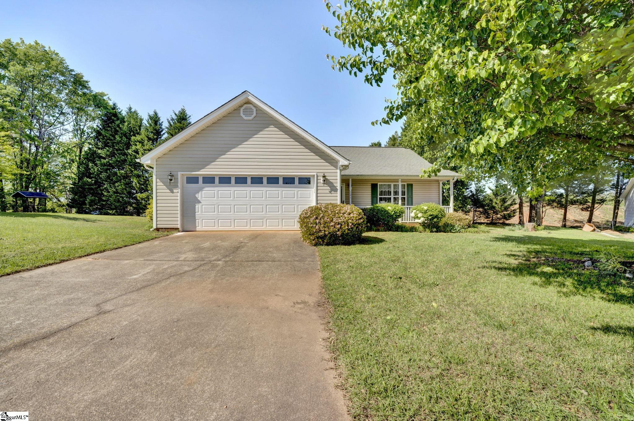 121 Meadow Hill Way Property Photo