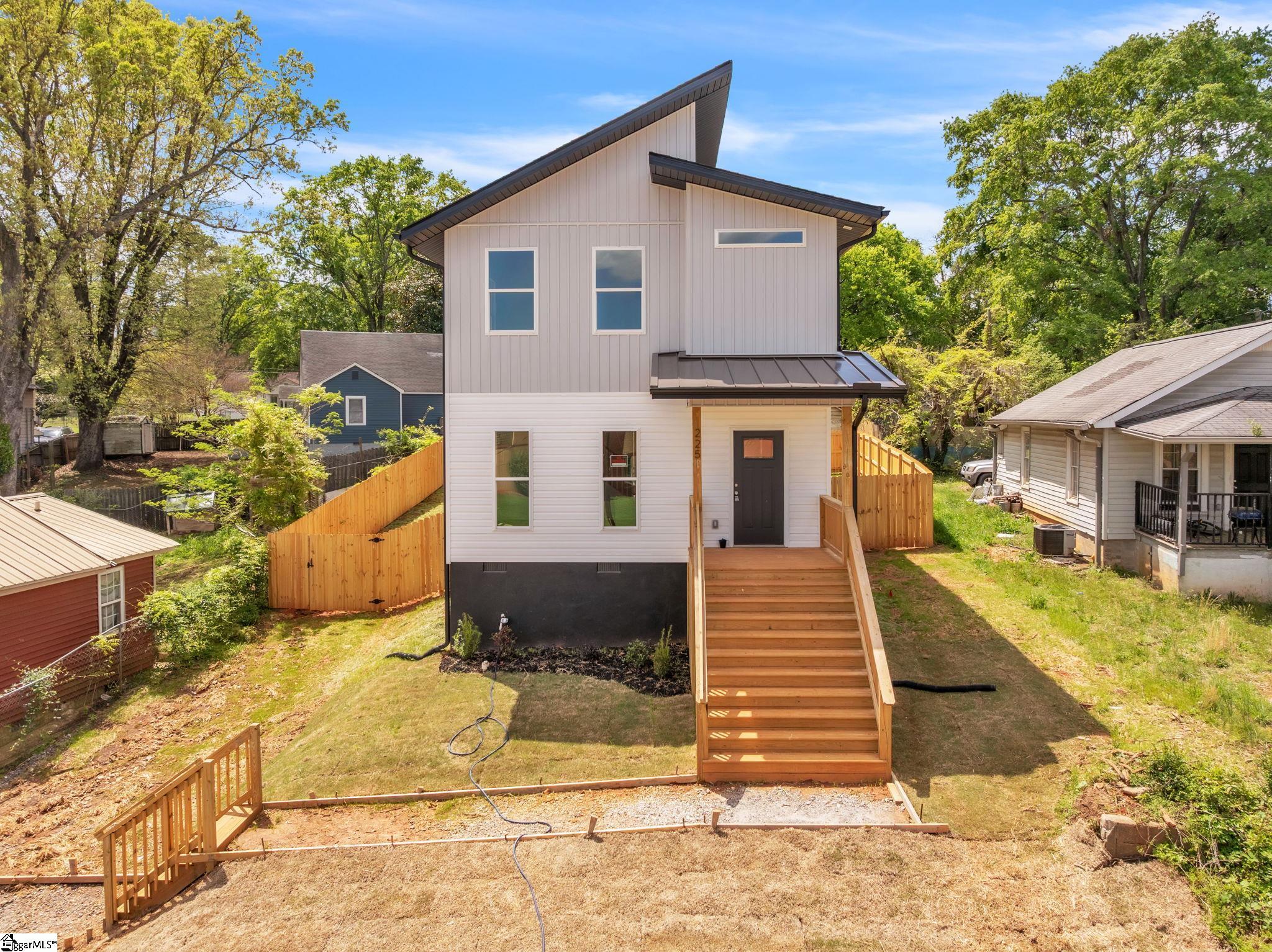 225 Goodrich Street Property Photo