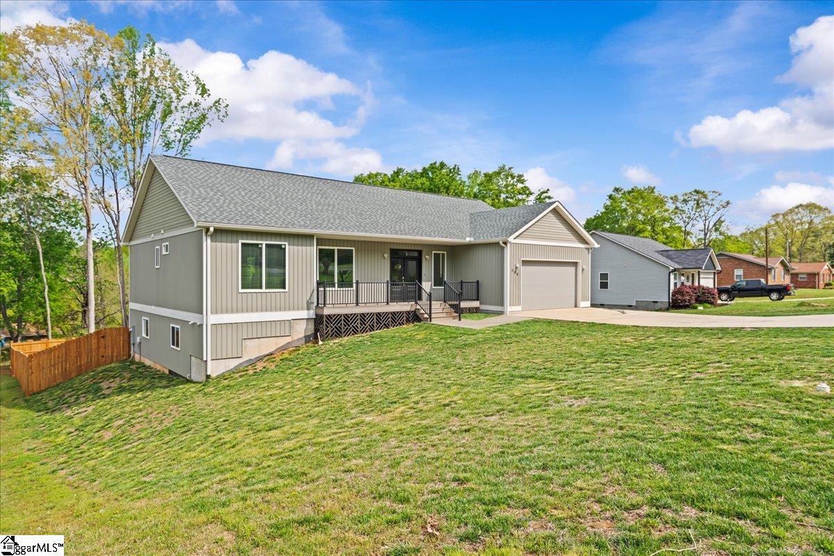 308 Pineridge Drive Property Photo