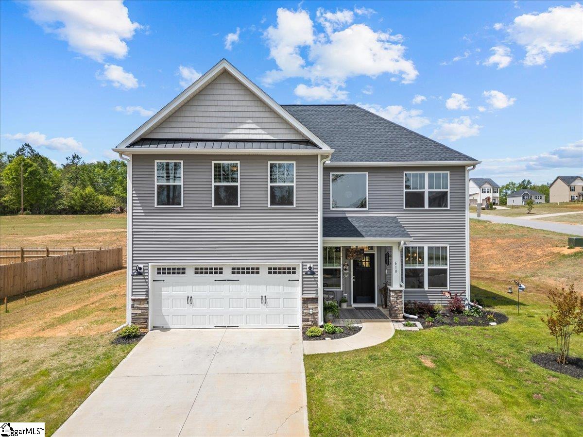 610 Circinae Road Property Photo