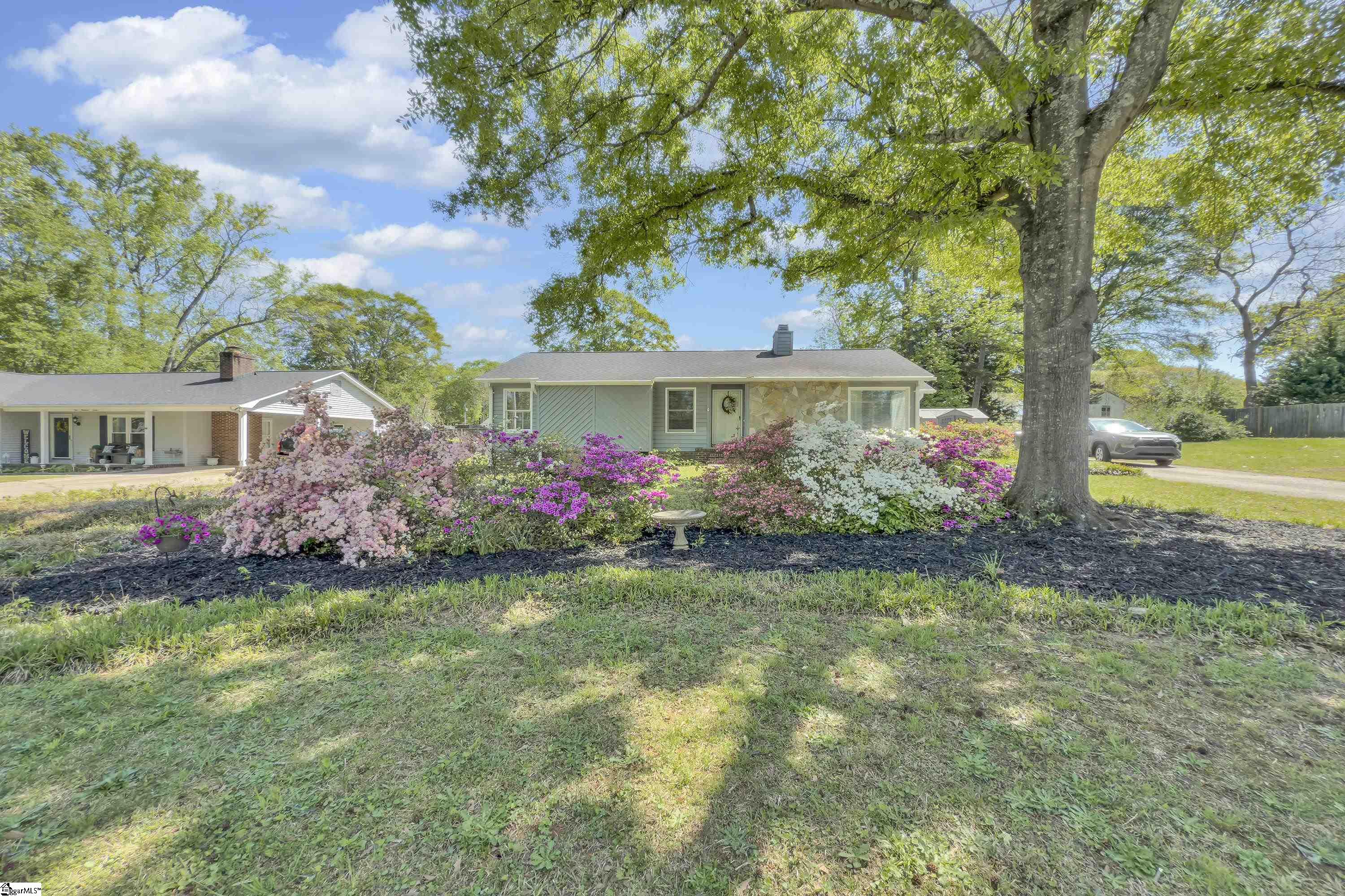 110 Oak Drive Property Photo