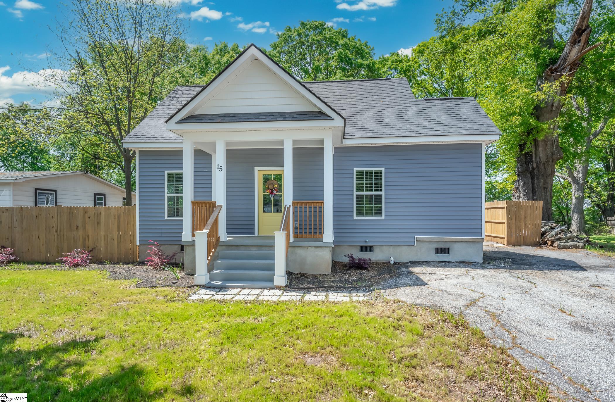 15 W Wilburn Avenue Property Photo