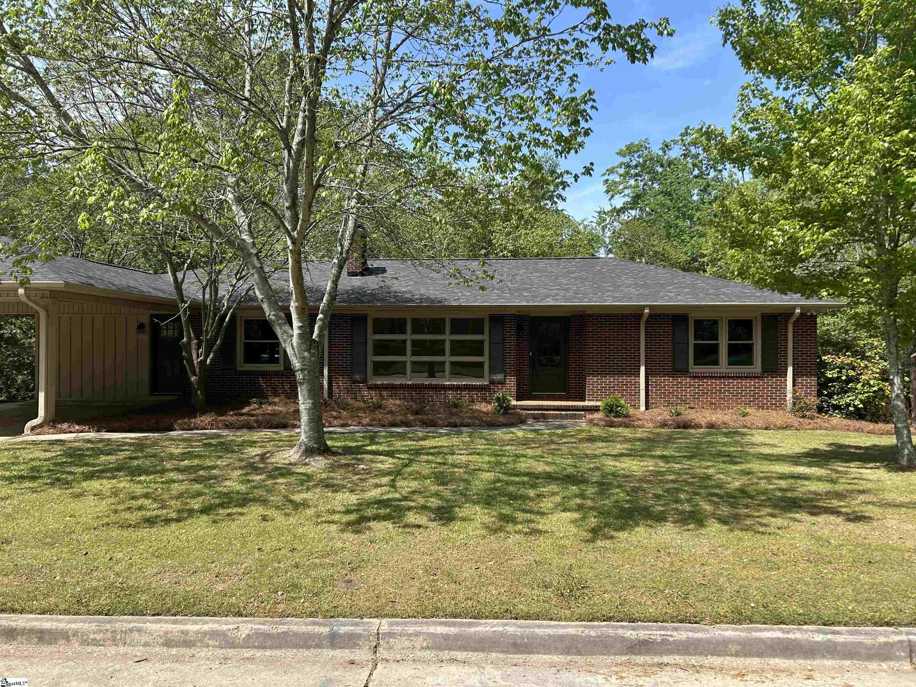107 Kent Place Property Photo