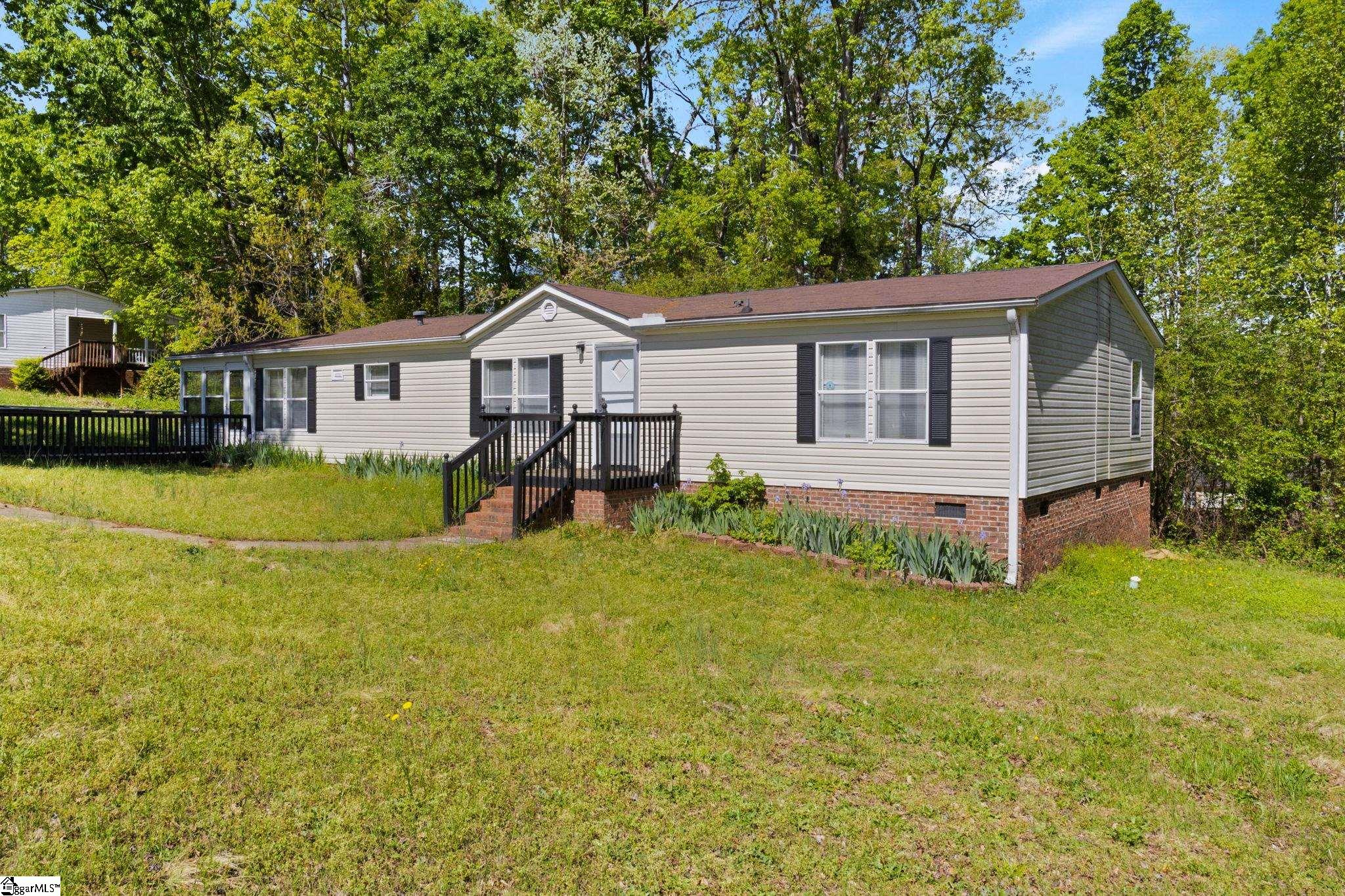 401 Walnut Crest Court Property Photo