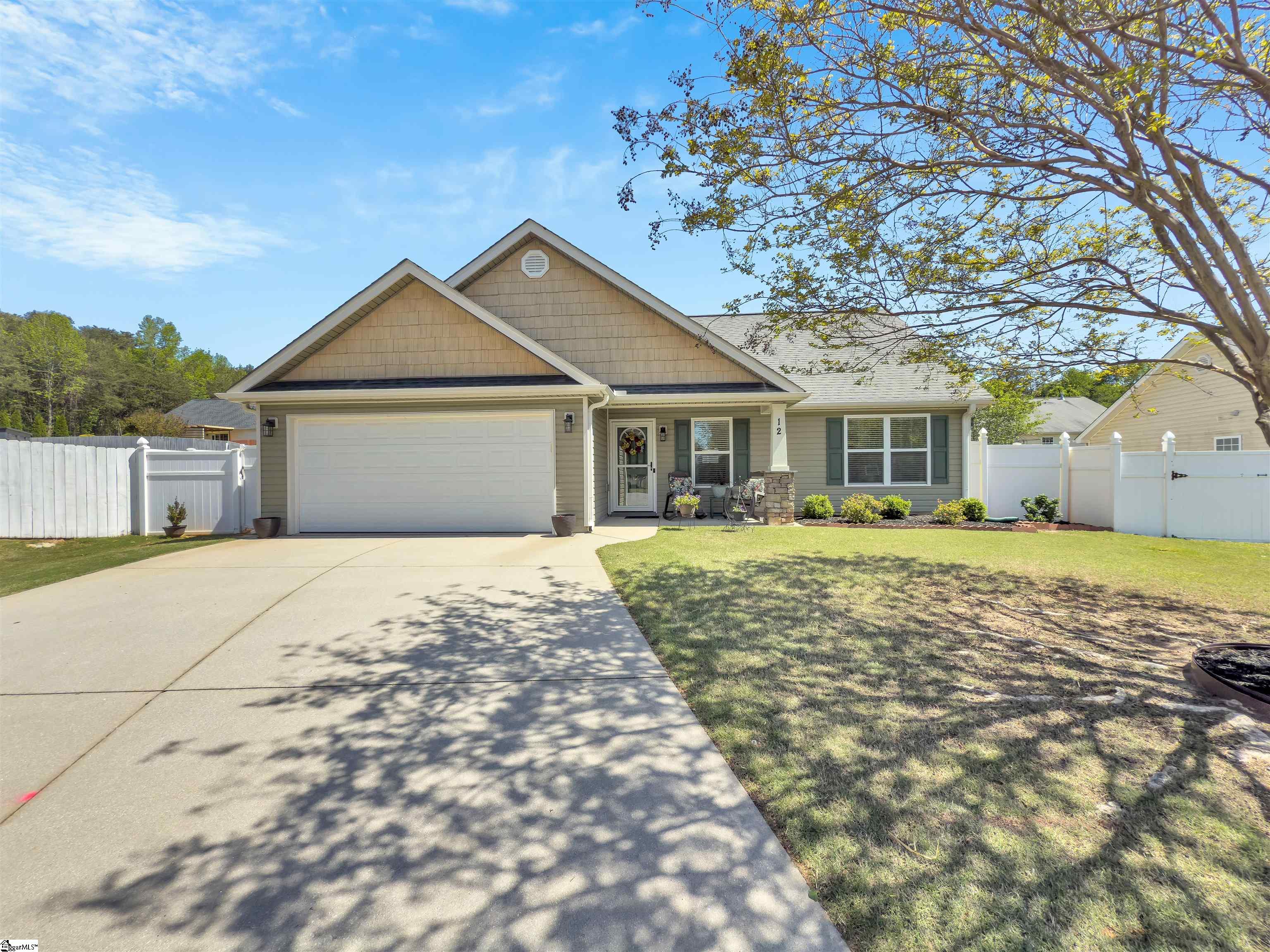 12 Calalla Court Property Photo