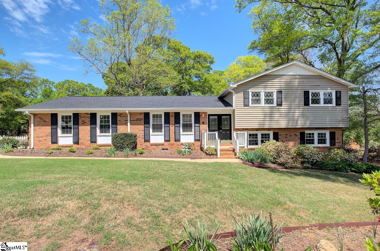 209 Victoria Way Property Photo