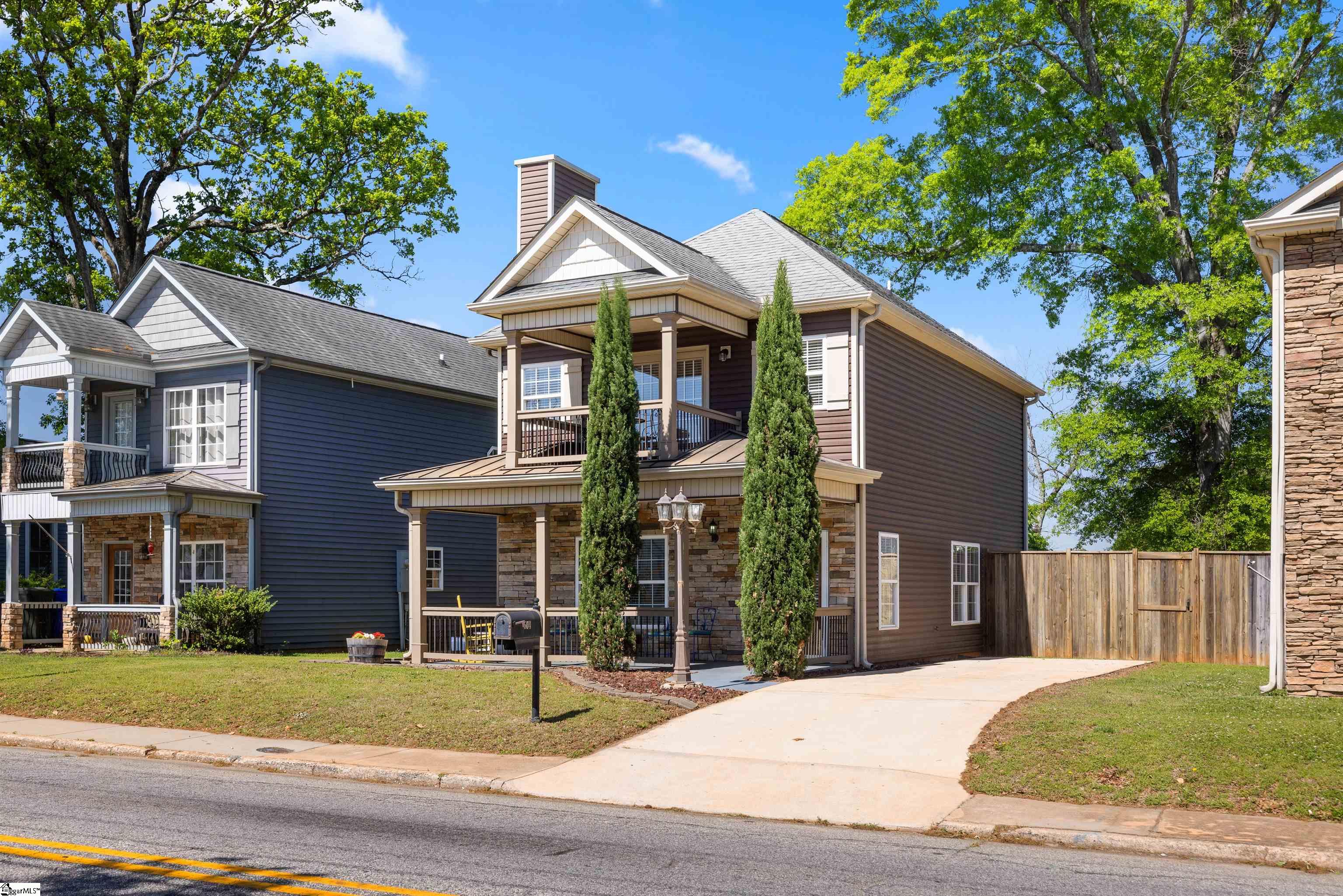 504 Anderson Street Property Photo
