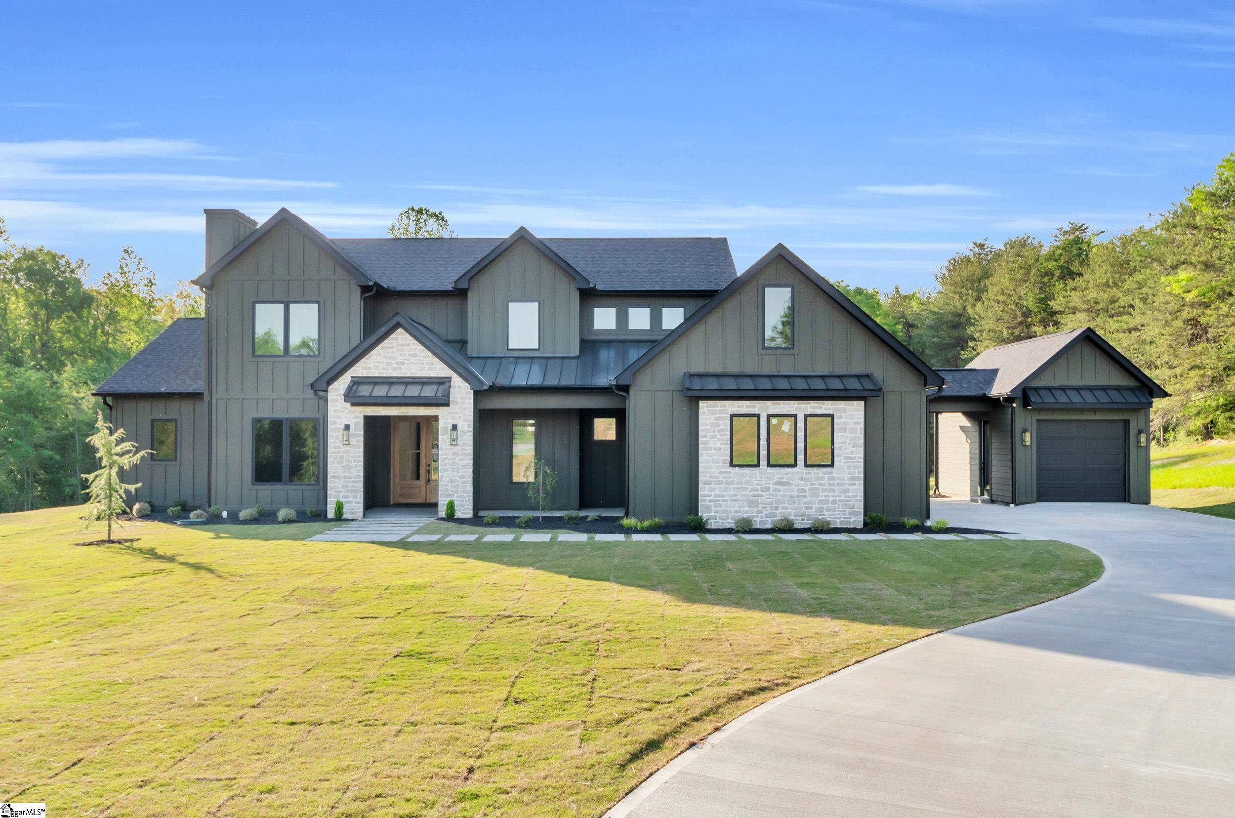 545 E Airport Road Property Photo