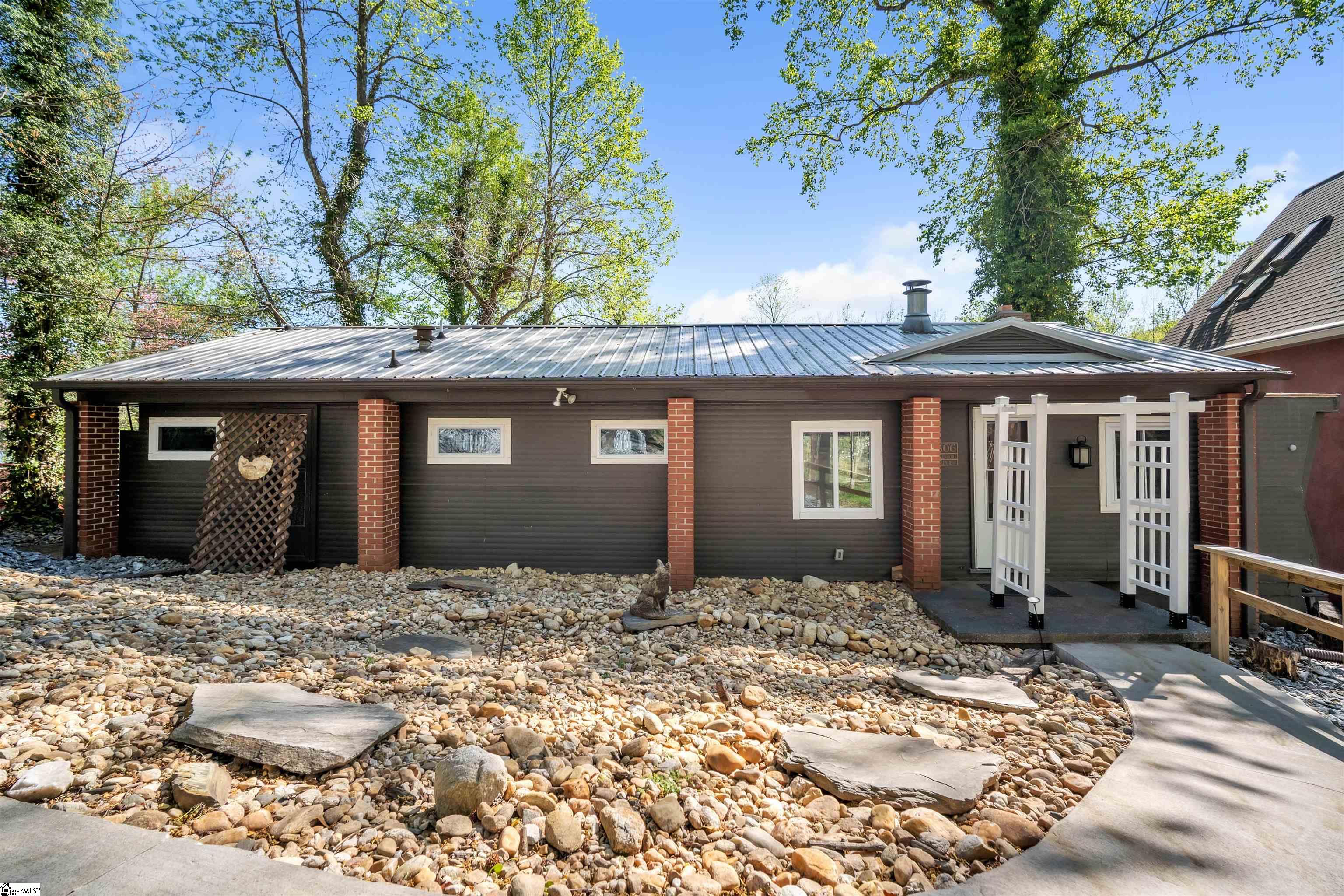 Landrum Real Estate Listings Main Image