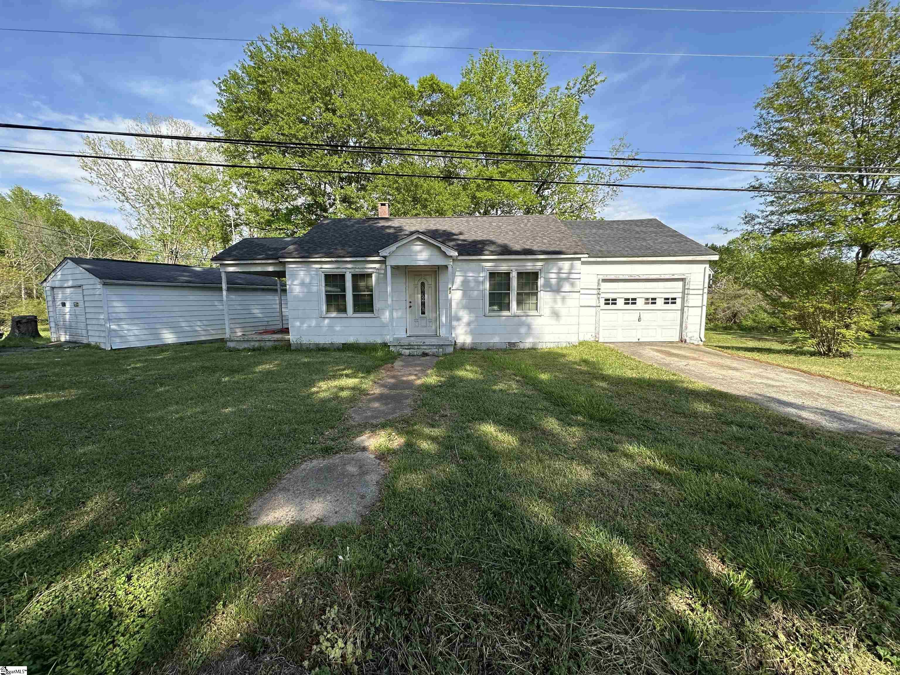 Chapin High School Real Estate Listings Main Image