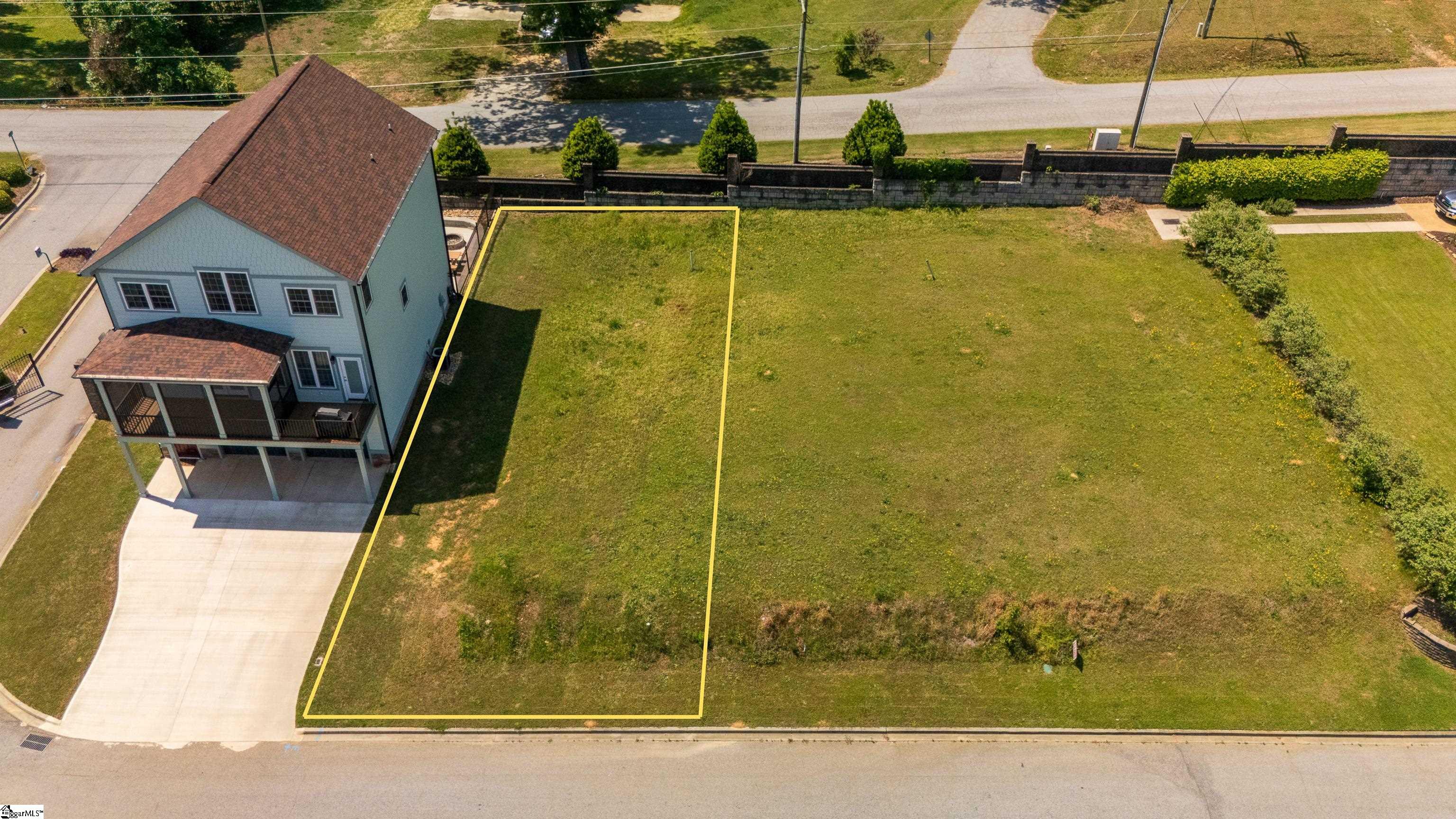 Greenwood Real Estate Listings Main Image