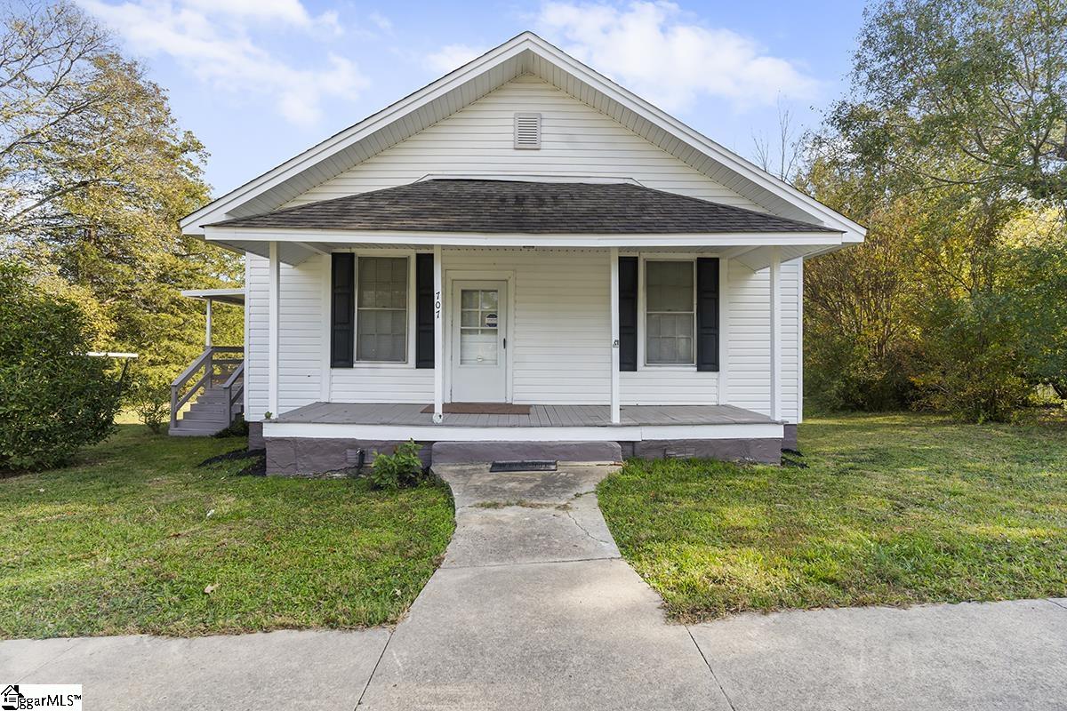 707 Brooks Street Property Photo