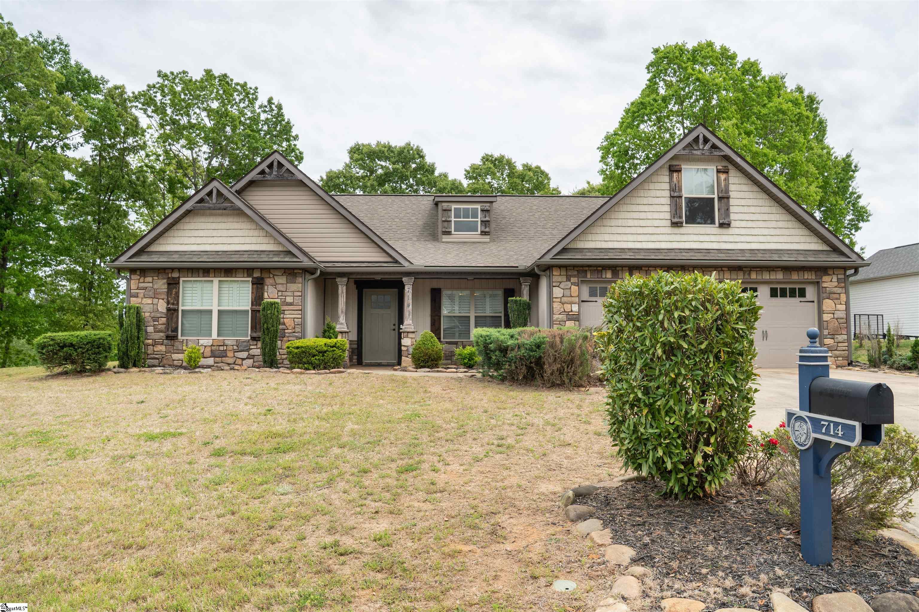714 Tudor Lane Property Photo