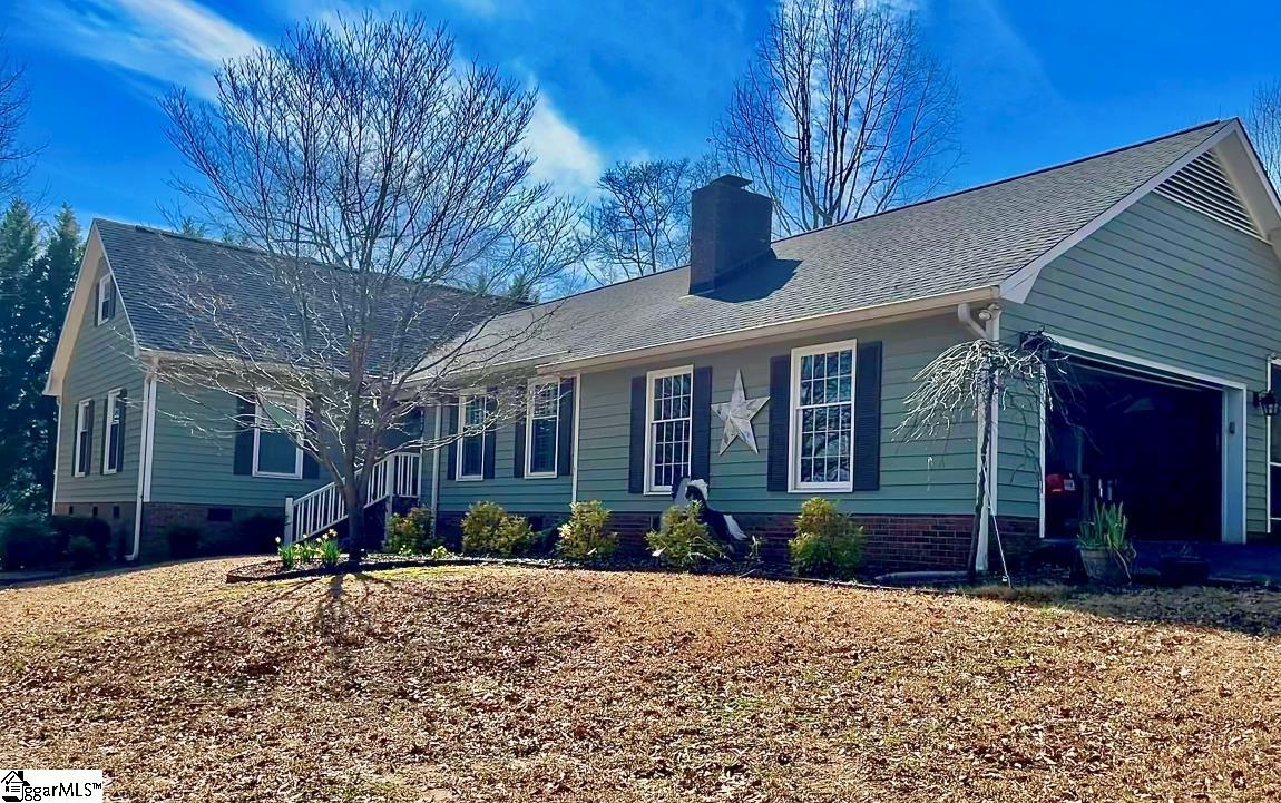 106 Englewood Drive Property Photo