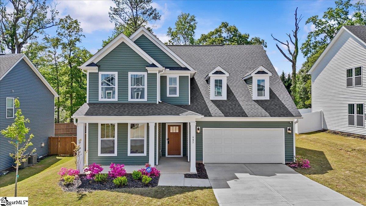 685 Sunwater Drive Property Photo