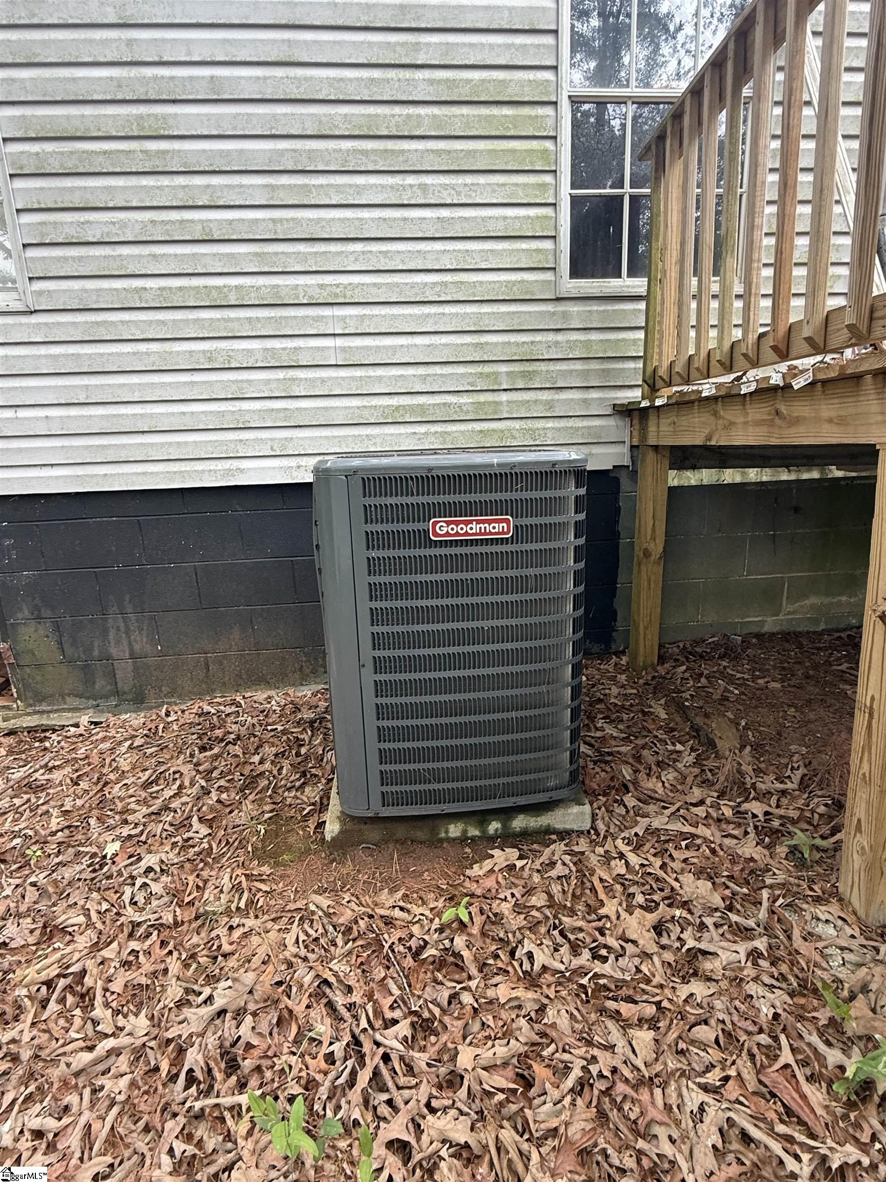 127 Davis Street Property Photo 4
