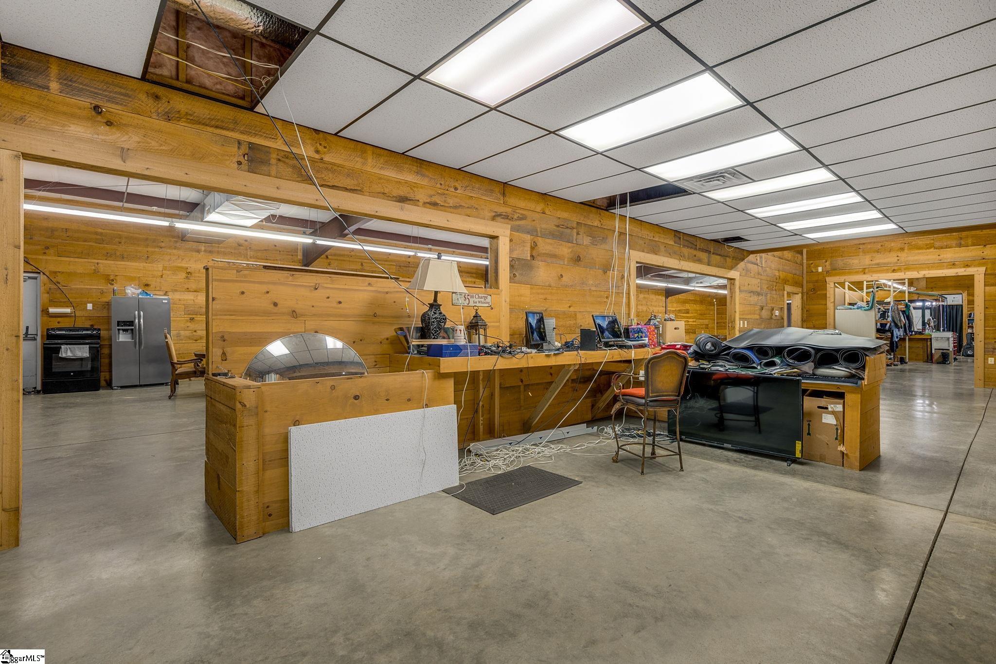 405 Pearman Dairy Road Property Photo 14