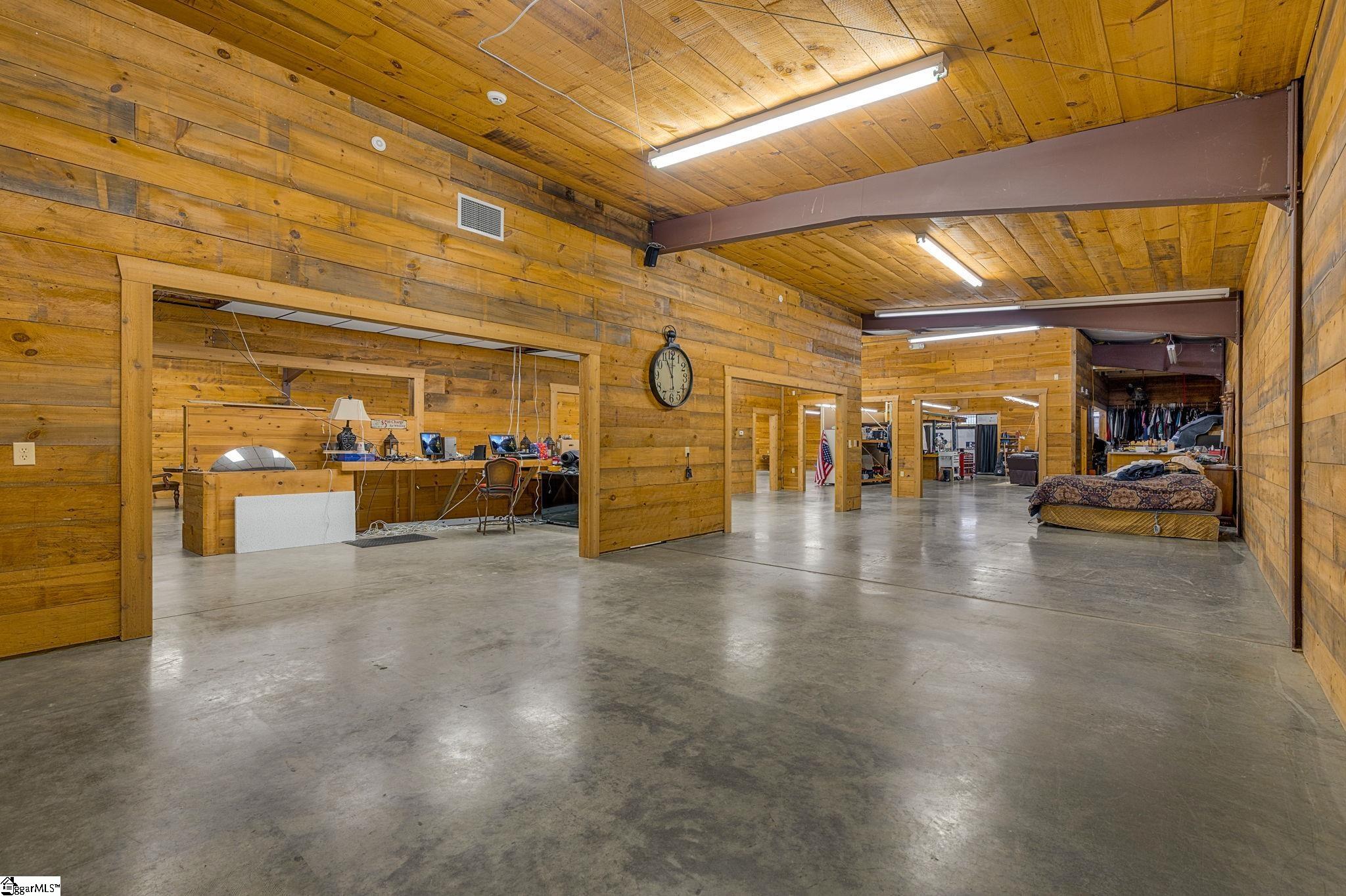 405 Pearman Dairy Road Property Photo 15