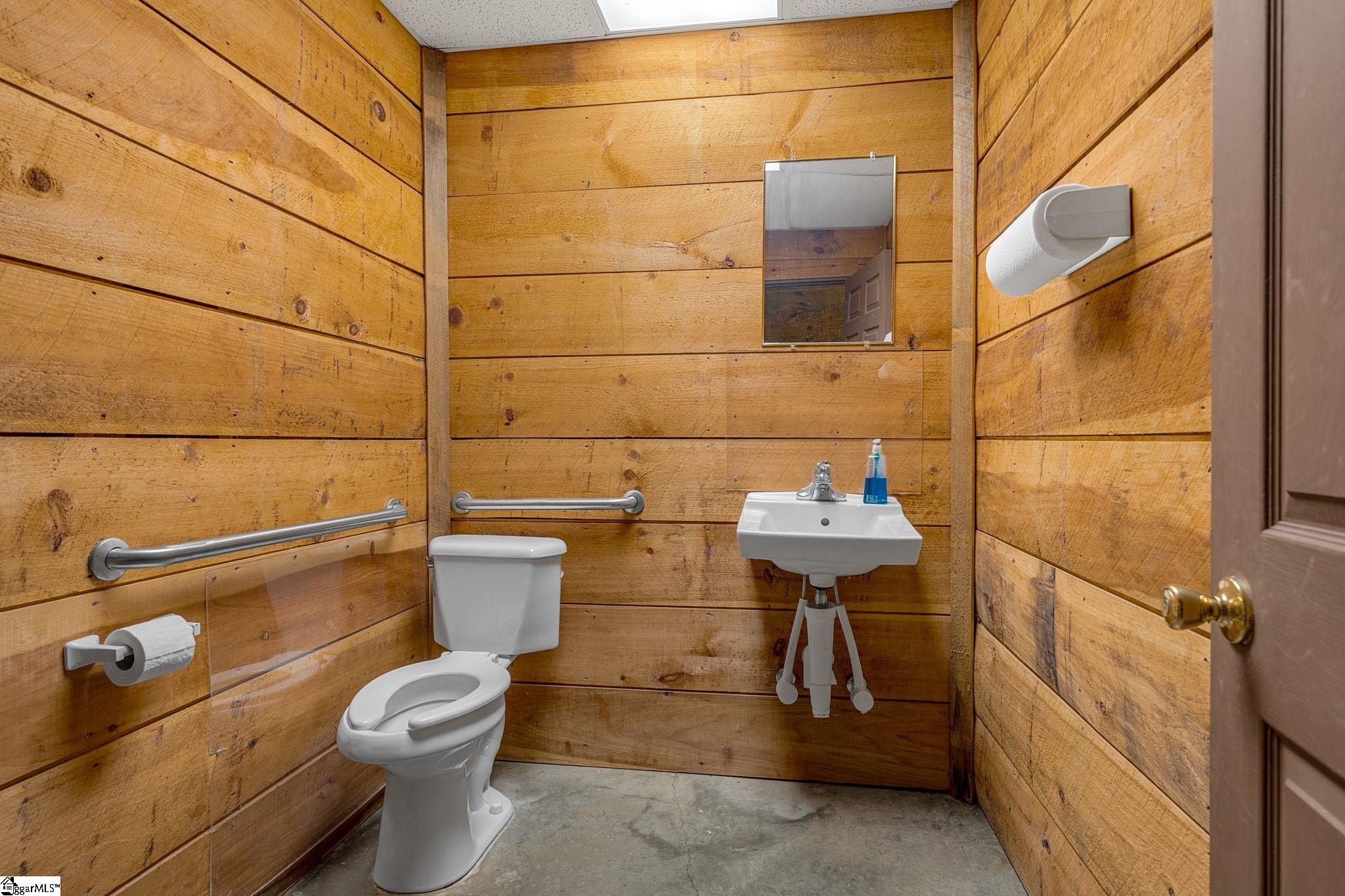 405 Pearman Dairy Road Property Photo 21