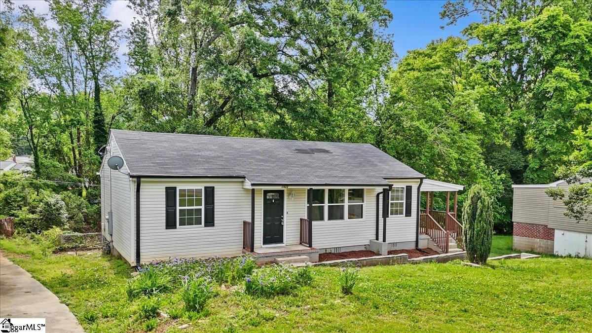 1922 Dobbins Avenue Property Photo