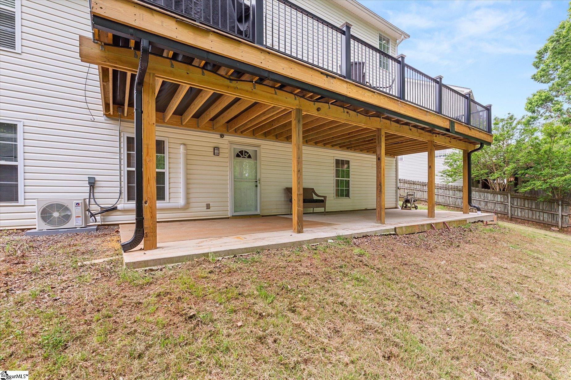413 Woolridge Way Property Photo 9