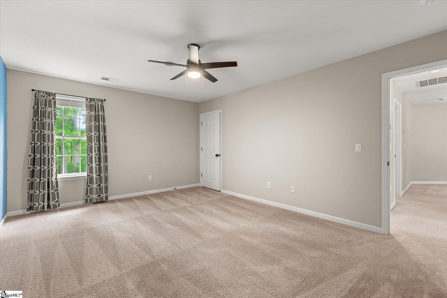 413 Woolridge Way Property Photo 23