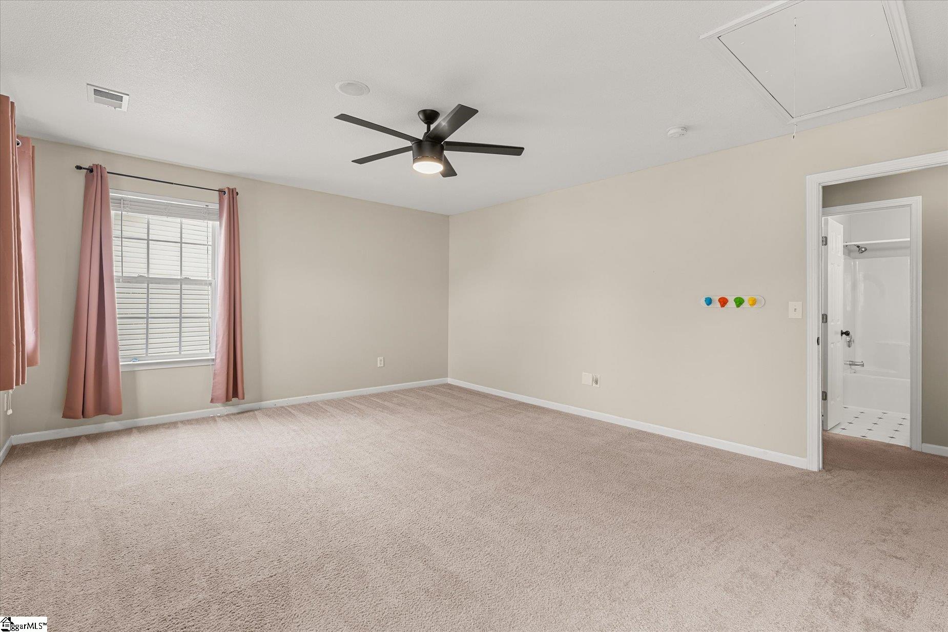 413 Woolridge Way Property Photo 26