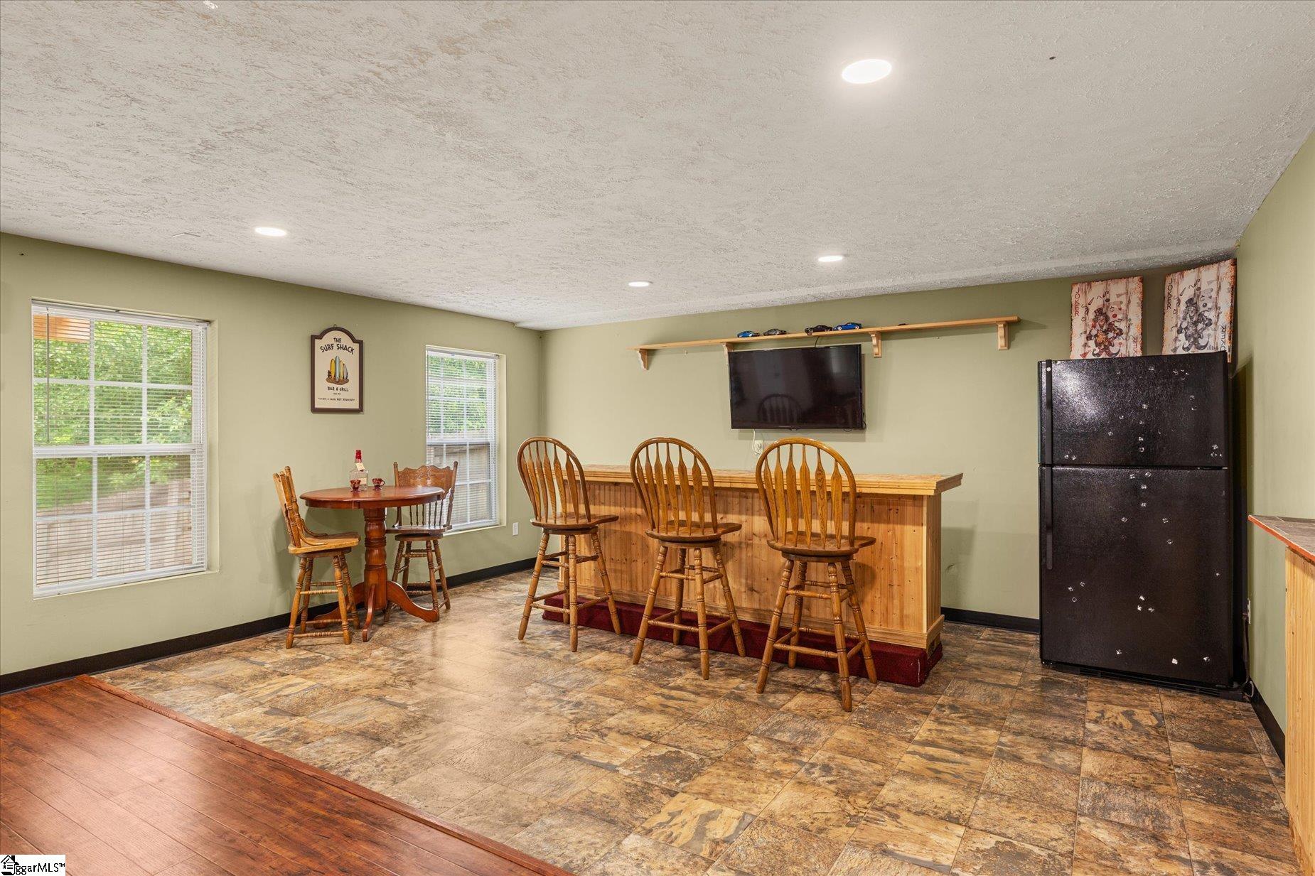 413 Woolridge Way Property Photo 32