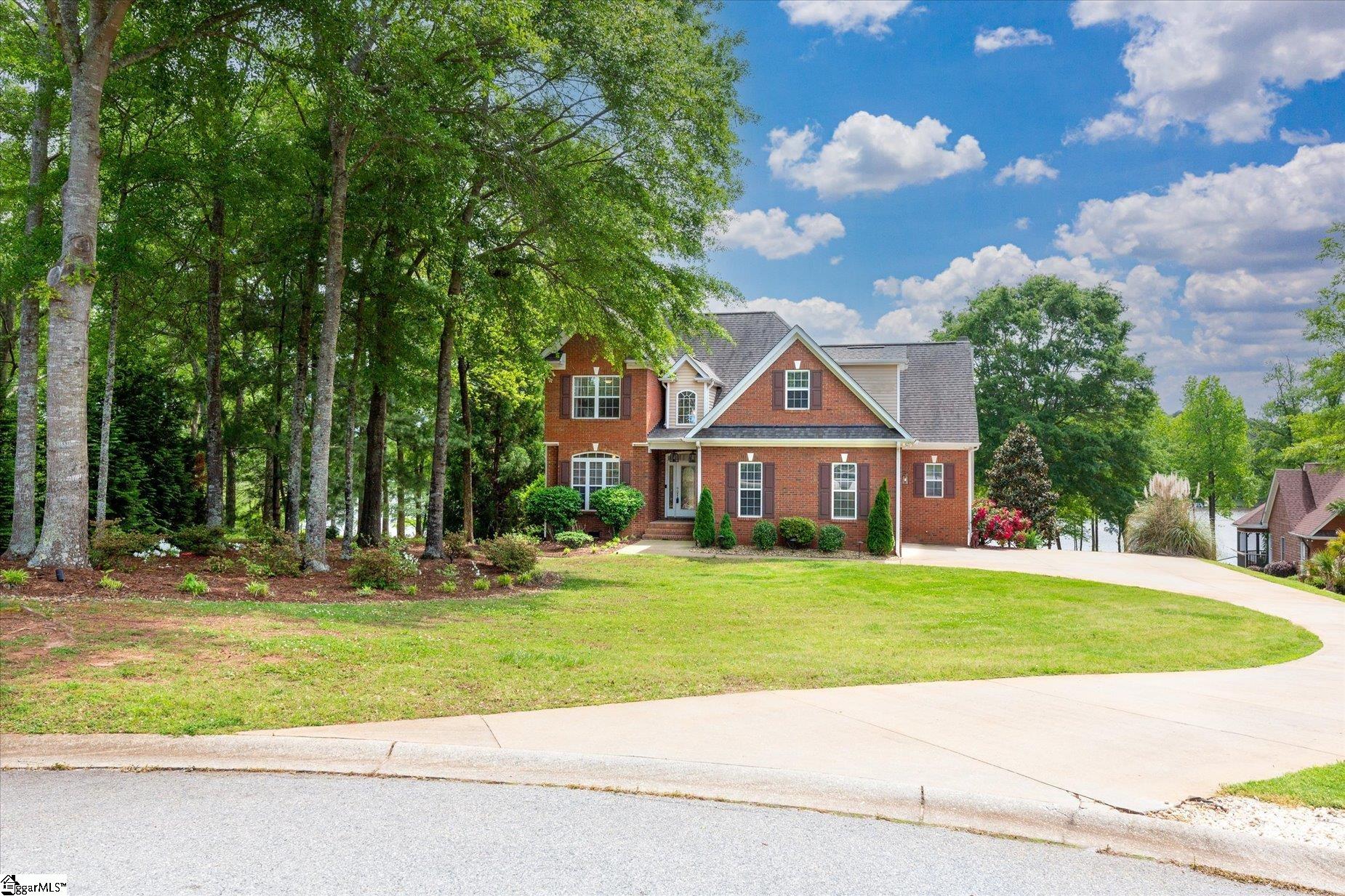 611 Star Drive Property Photo 3