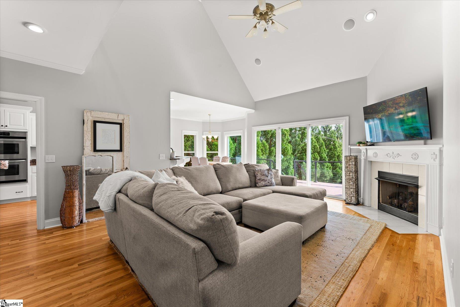 611 Star Drive Property Photo 8