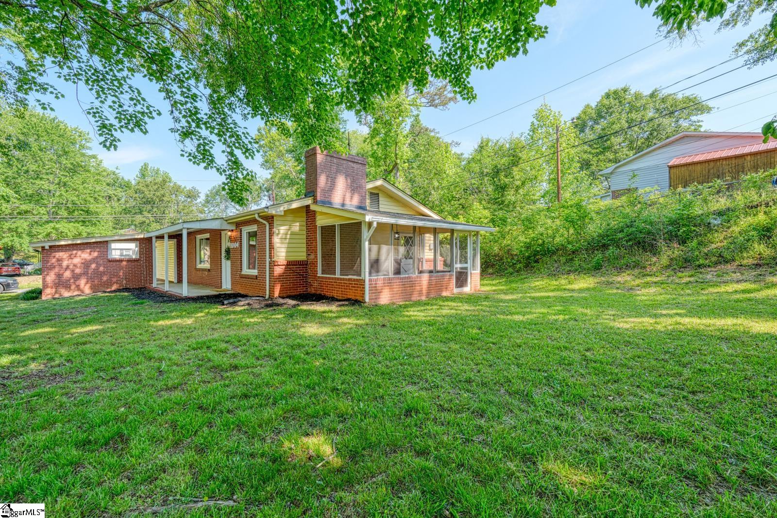 1004 Blanton Place Property Photo 30