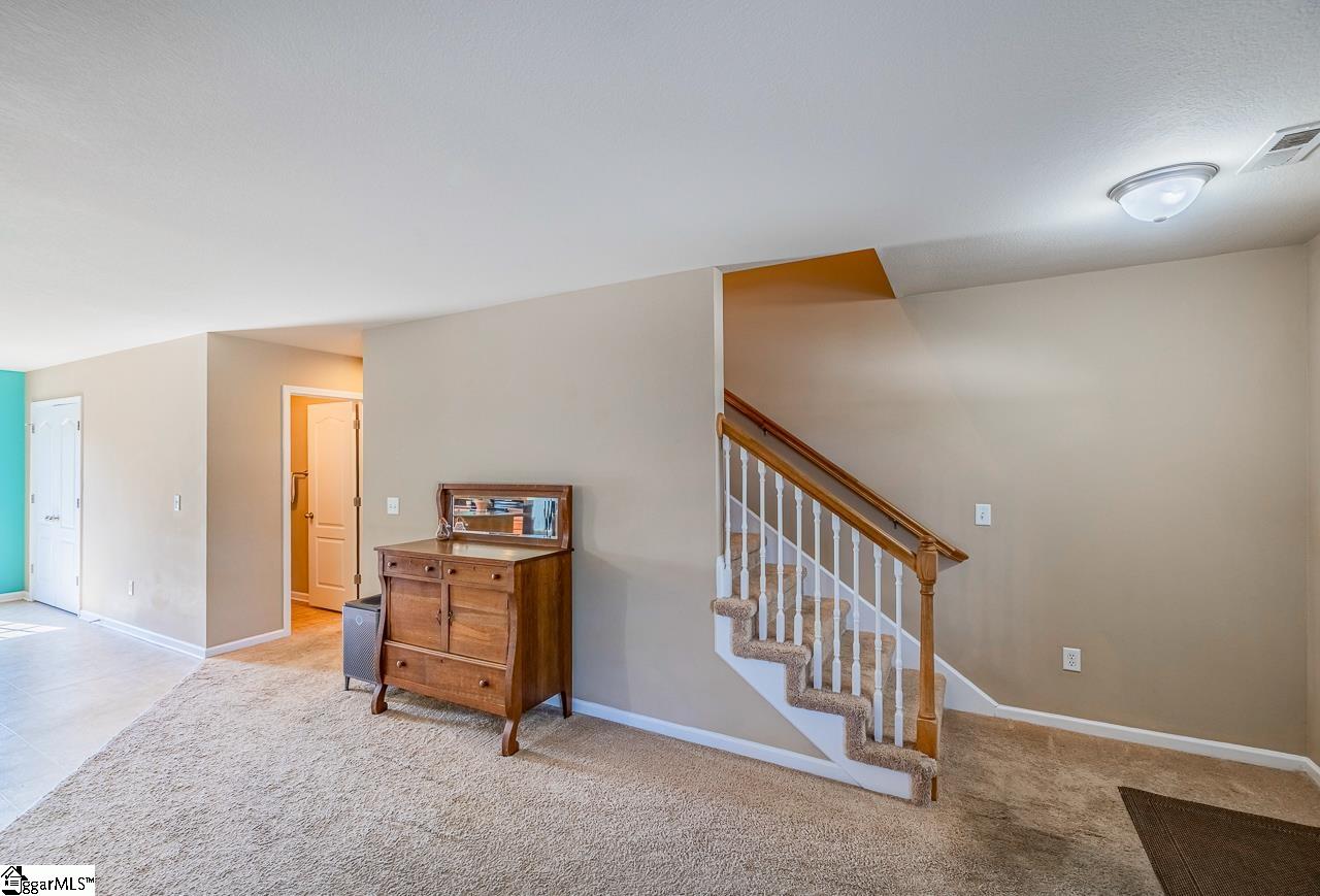 505 Tilgate Court Property Photo 8