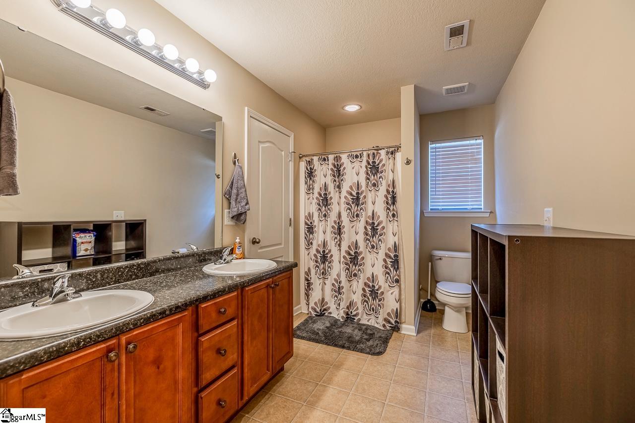 505 Tilgate Court Property Photo 19