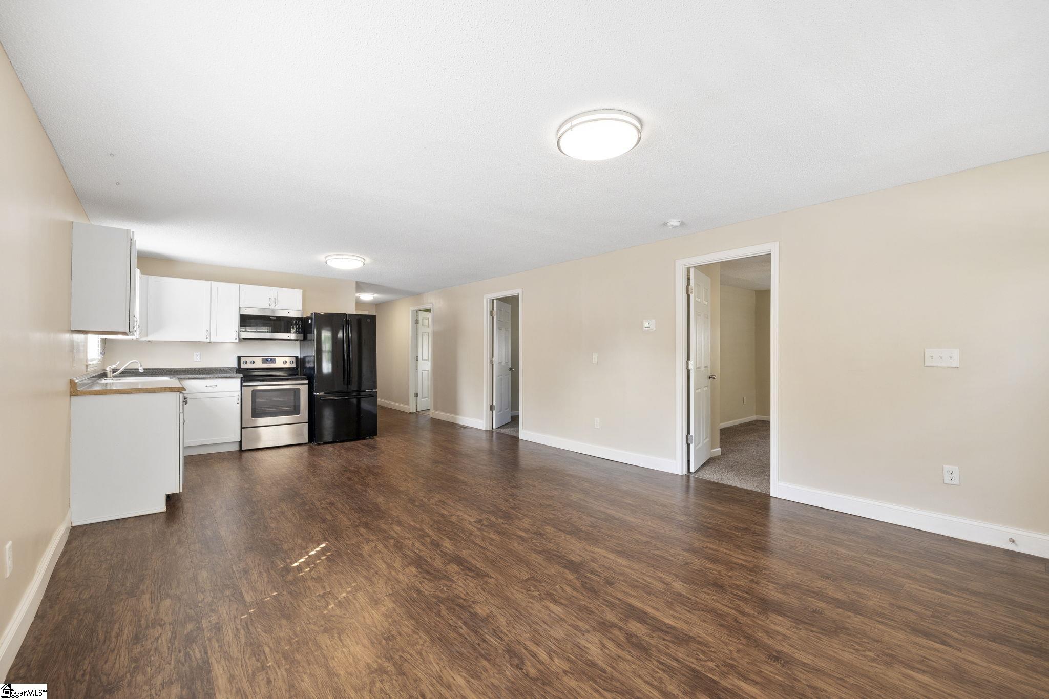 5 Vehorn Street Property Photo 7