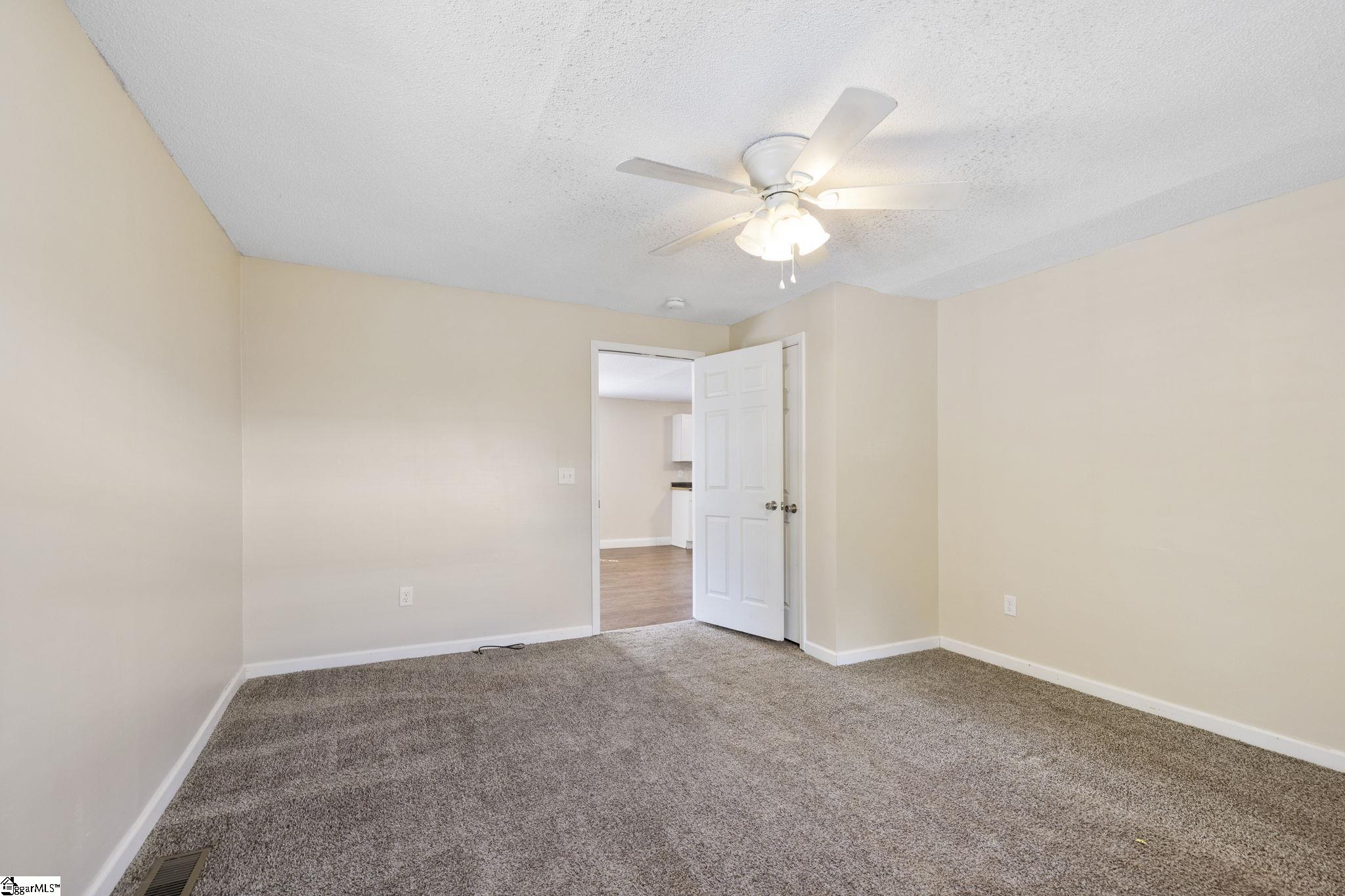 5 Vehorn Street Property Photo 14